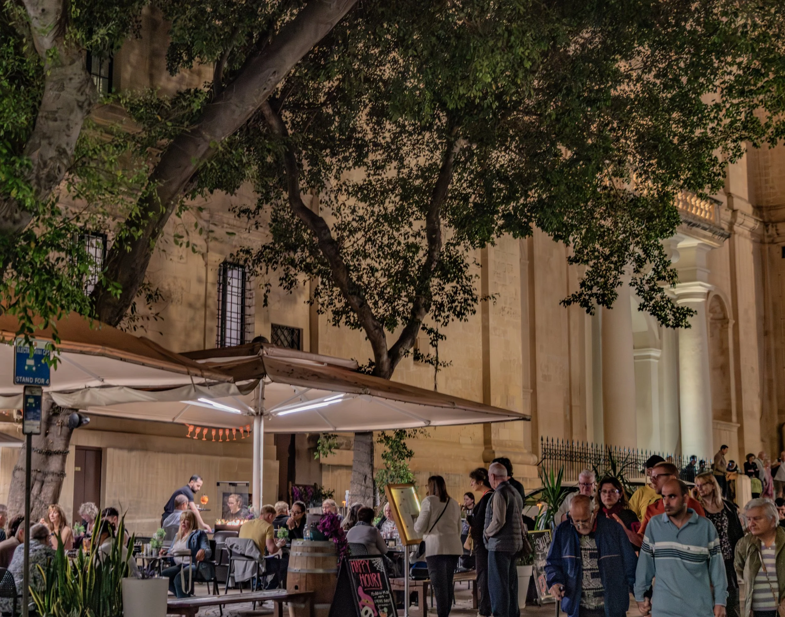 Evening Stroll_St. John St. Malta 9504-1.jpg