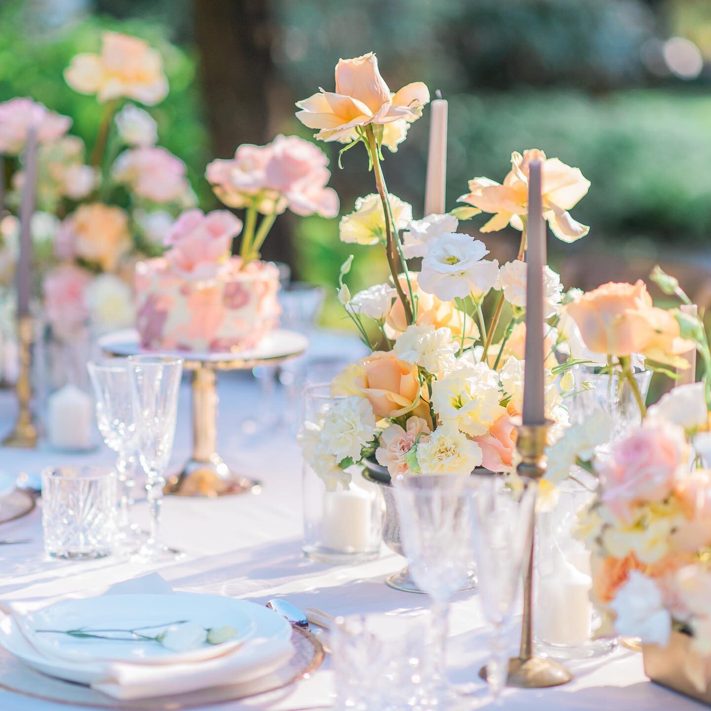 This tablescape is so special to us. Firstly, because it symbolizes our goal to always give all our clients that high end editorial look when they choose to celebrate with us, and it also makes us look back and realize how much we have grown this pas