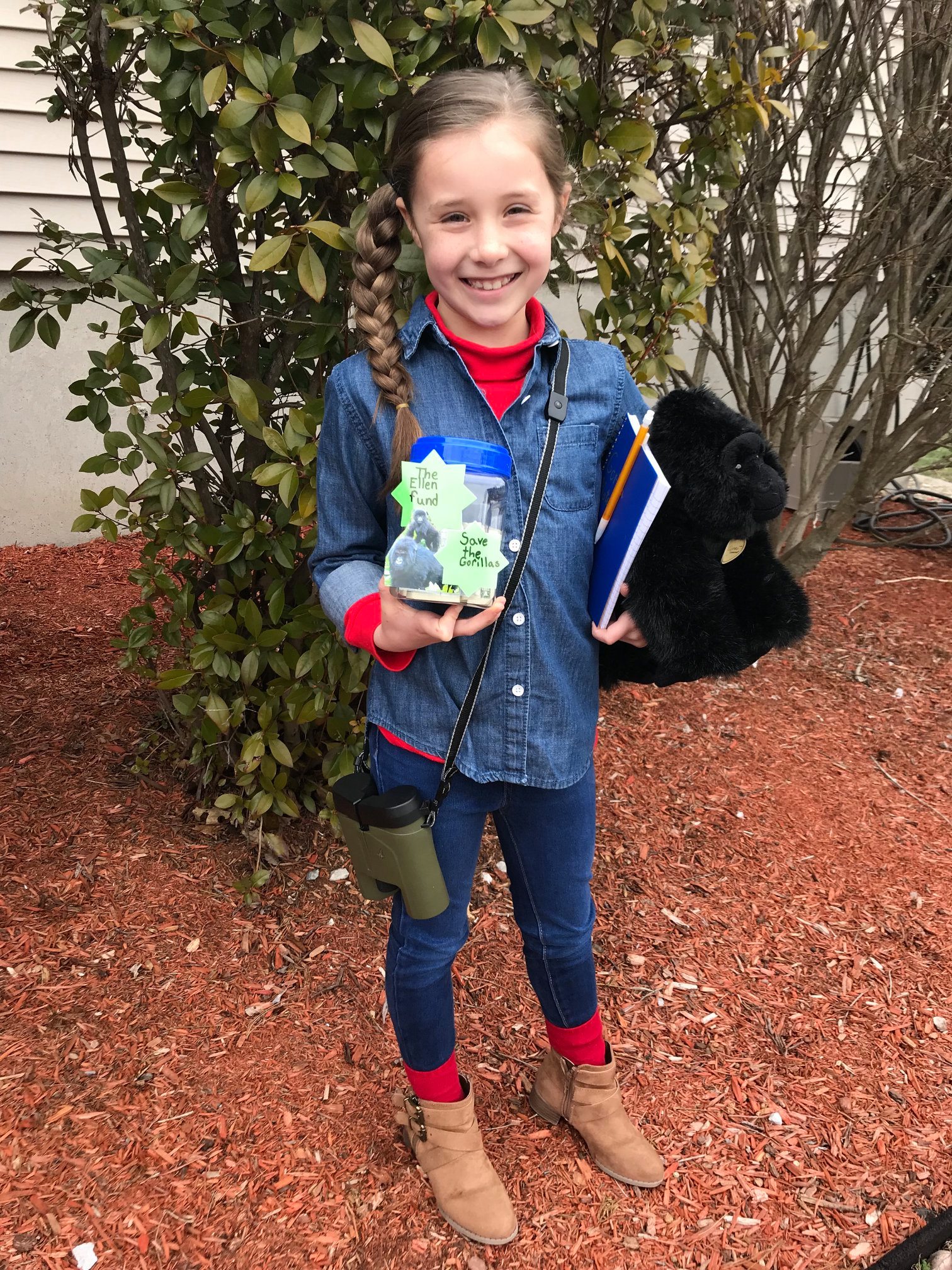 Donor of the Week: Lydia Walks for Gorillas — The Ellen Fund (Ellen ...