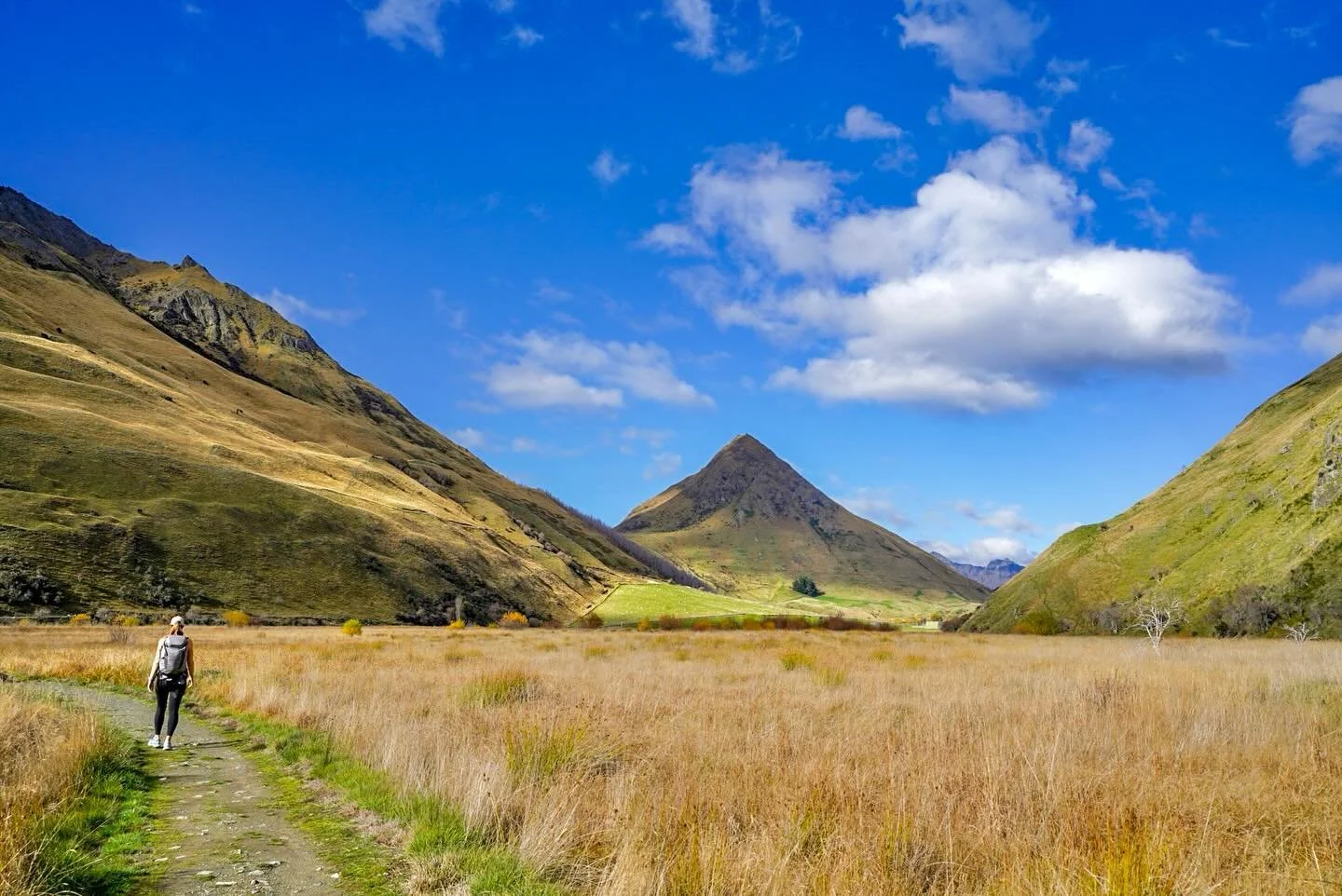 🍃 Wednesday Wanderings 🍃

Today has me thinking about what I love so much about leading retreats down in the South of New Zealand. 

For me being in the mountains makes me feel truely alive (cue Julie Andrew&rsquo;s &lsquo;Sound Of Music Moment&rsq