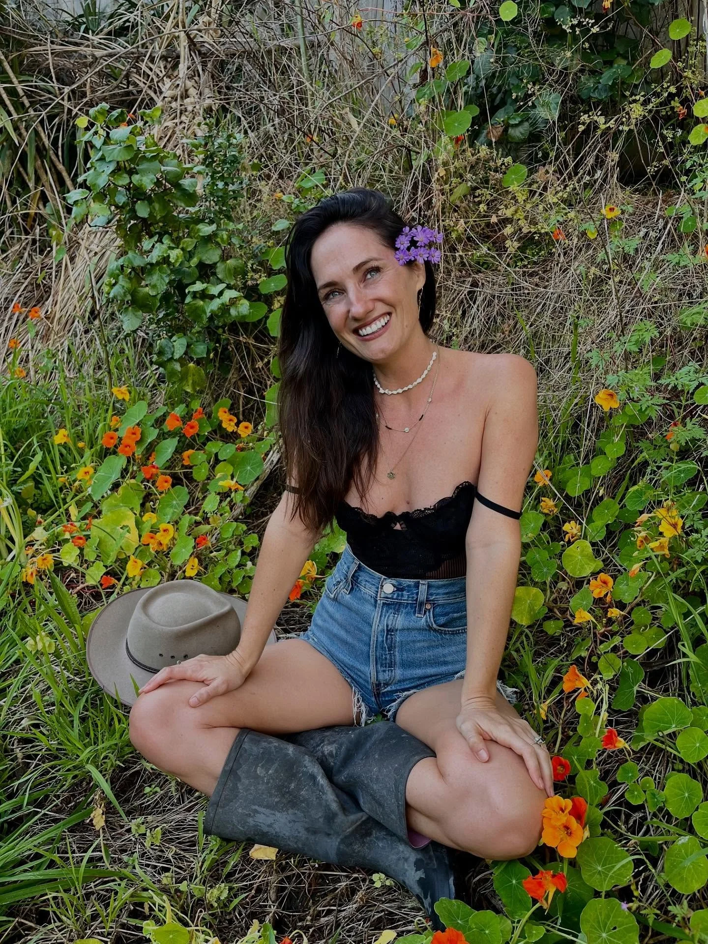 🌷Let me introduce one of our co- facilitators for this month&rsquo;s Spring Retreat. 🌷

The wonderful Bree Nicholls from @thebeingway.co 💕

Bree brings warmth, wisdom, intuition and a wealth of experience to our retreats. 

Taking us through an in