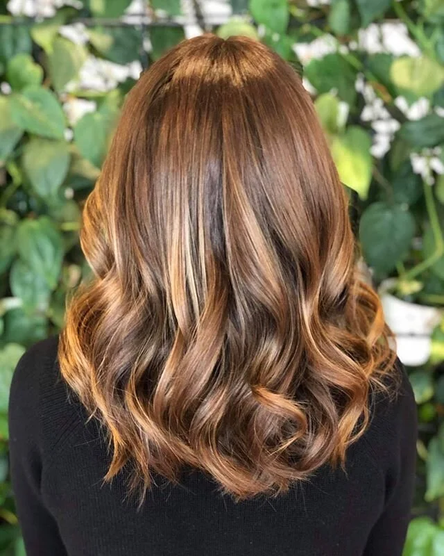 Winter warmth 🍫🍂 Happy Saturday everyone 😄

#hairathenderson #henderson #beforeandafter #winterhair #brunette #brunettehair #lakmecolour #balayage #napiersalon #napierstylist #napierhairdresser #hawkesbayhairdresser #hawkesbaysalon