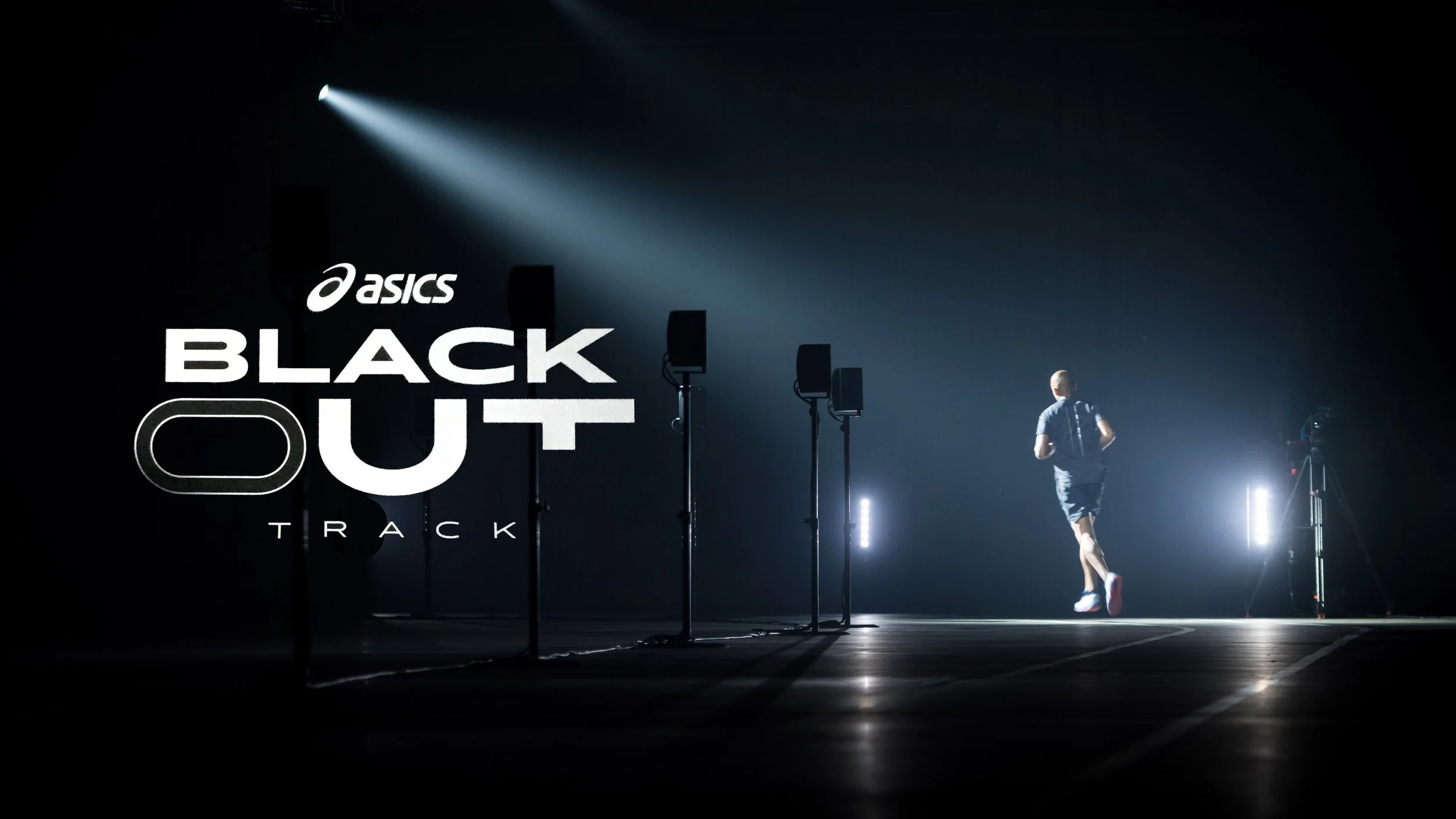 ASICS - Blackout