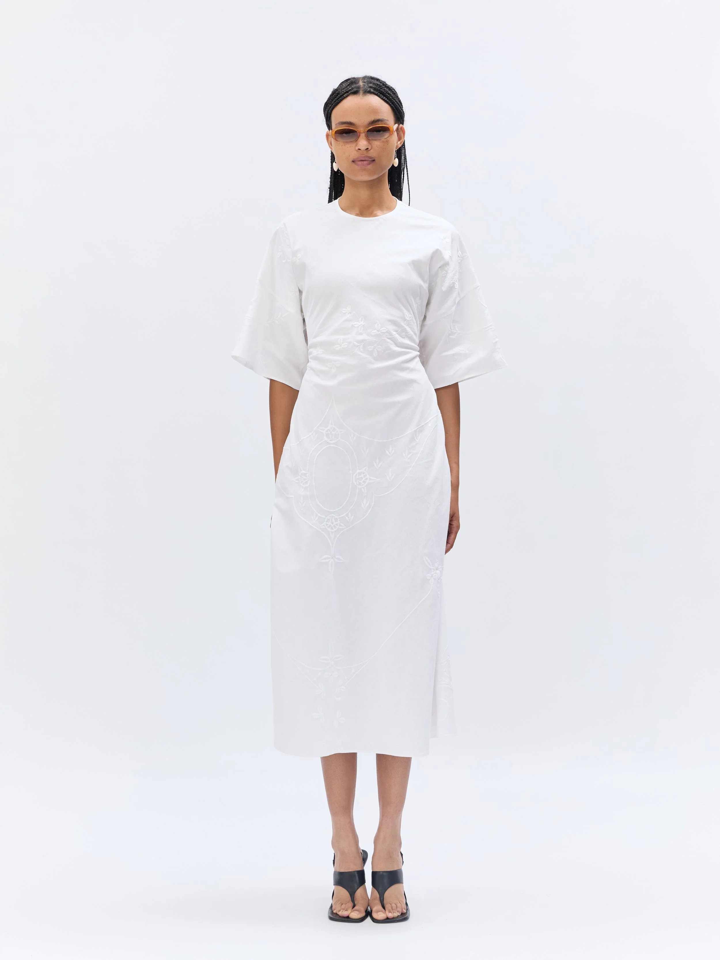 renata-brenha-napkin-ring-dress-off-white-front.jpg
