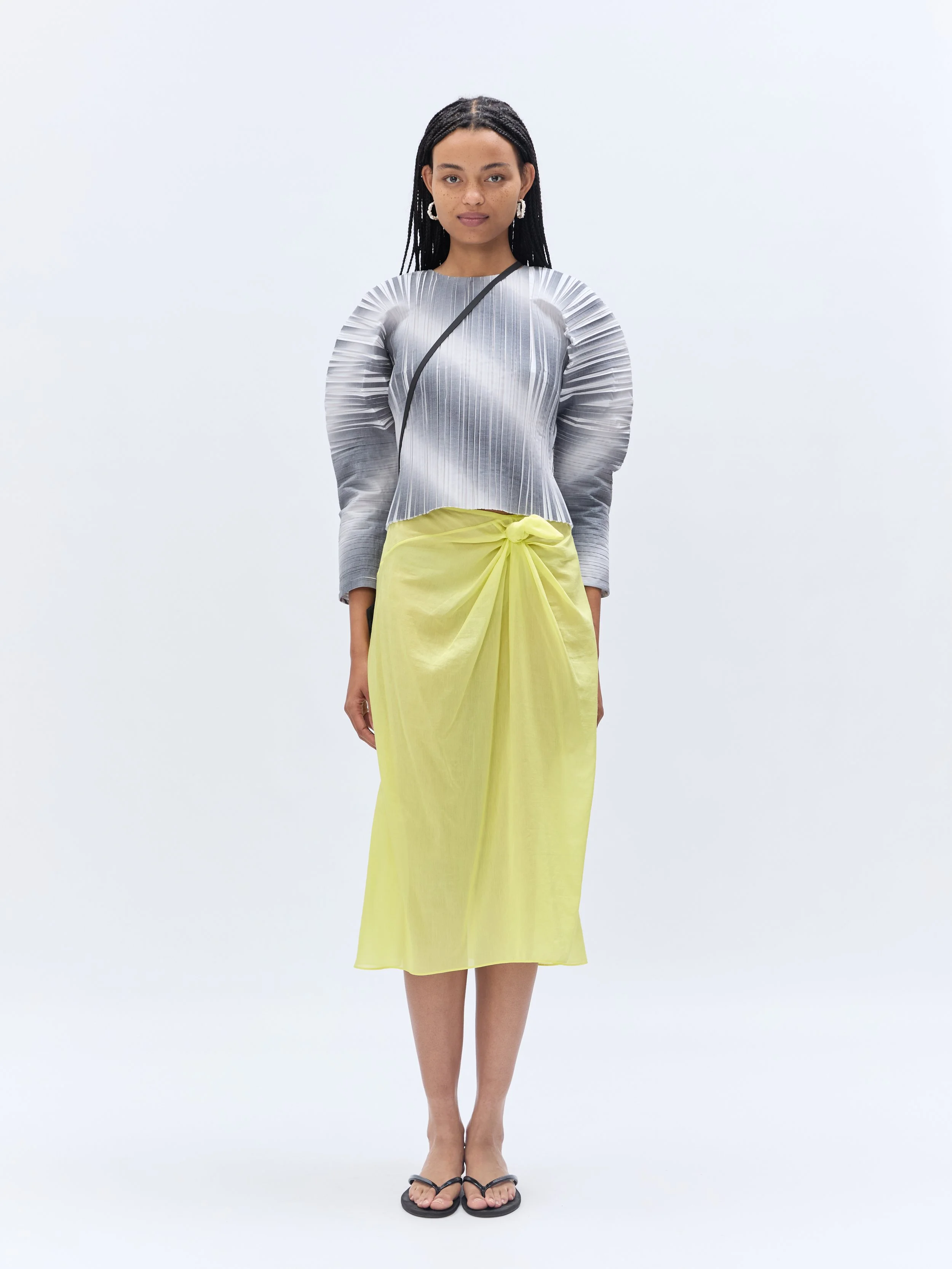 renata-brenha-aquarela-skirt-yellow-front.jpg