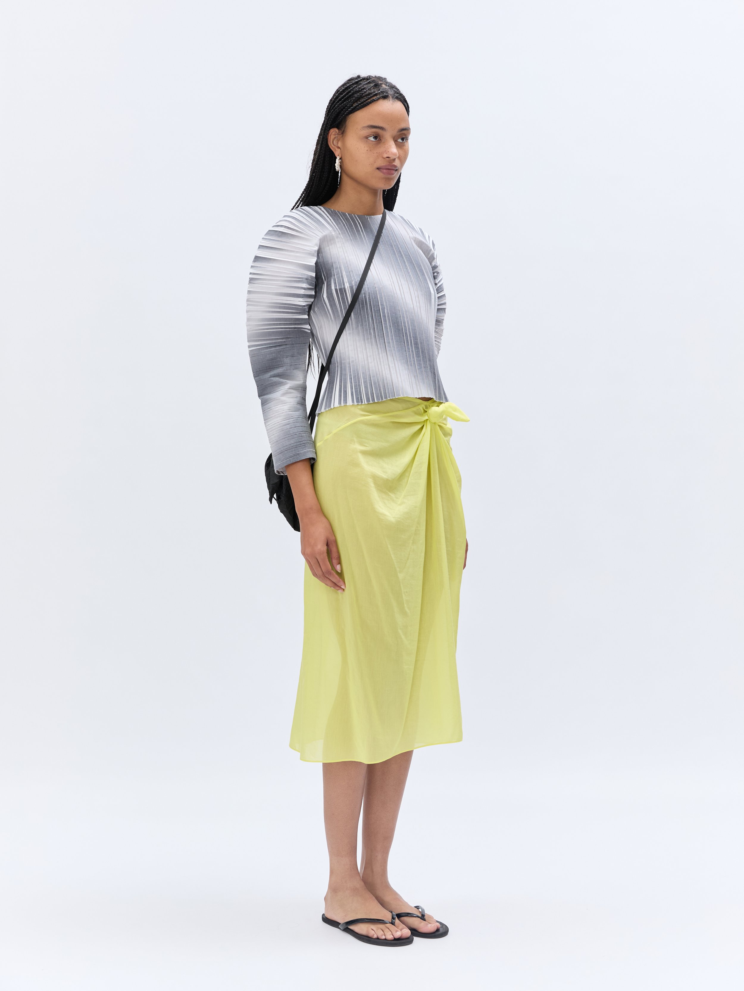 renata-brenha-aquarela-skirt-yellow-side.jpg