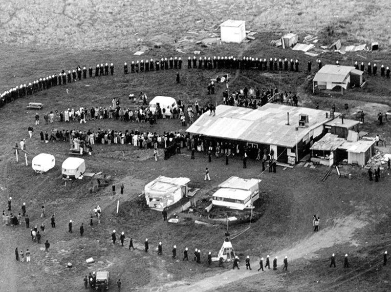 The state-sponsored eviction of Ngāti Whātua from their ancestral lands in 1977 was the subject of Merata Mita’s confronting Bastion Point: Day 507.