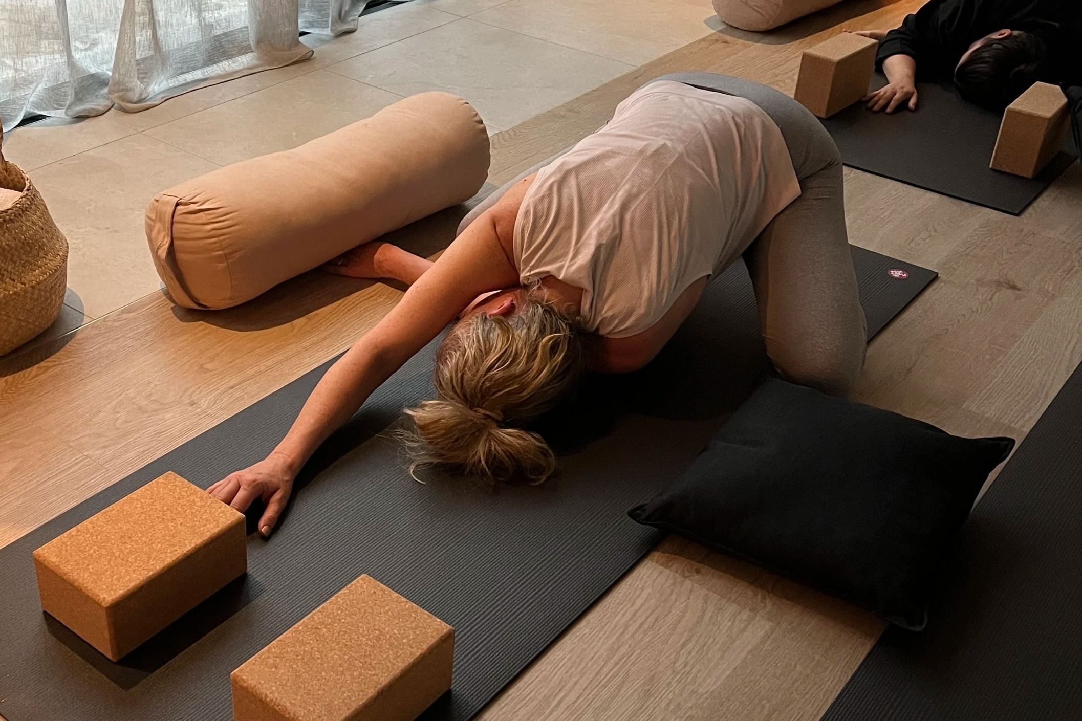 How to Weave TCM Into Yin Yoga: Less Theory, More Experience
