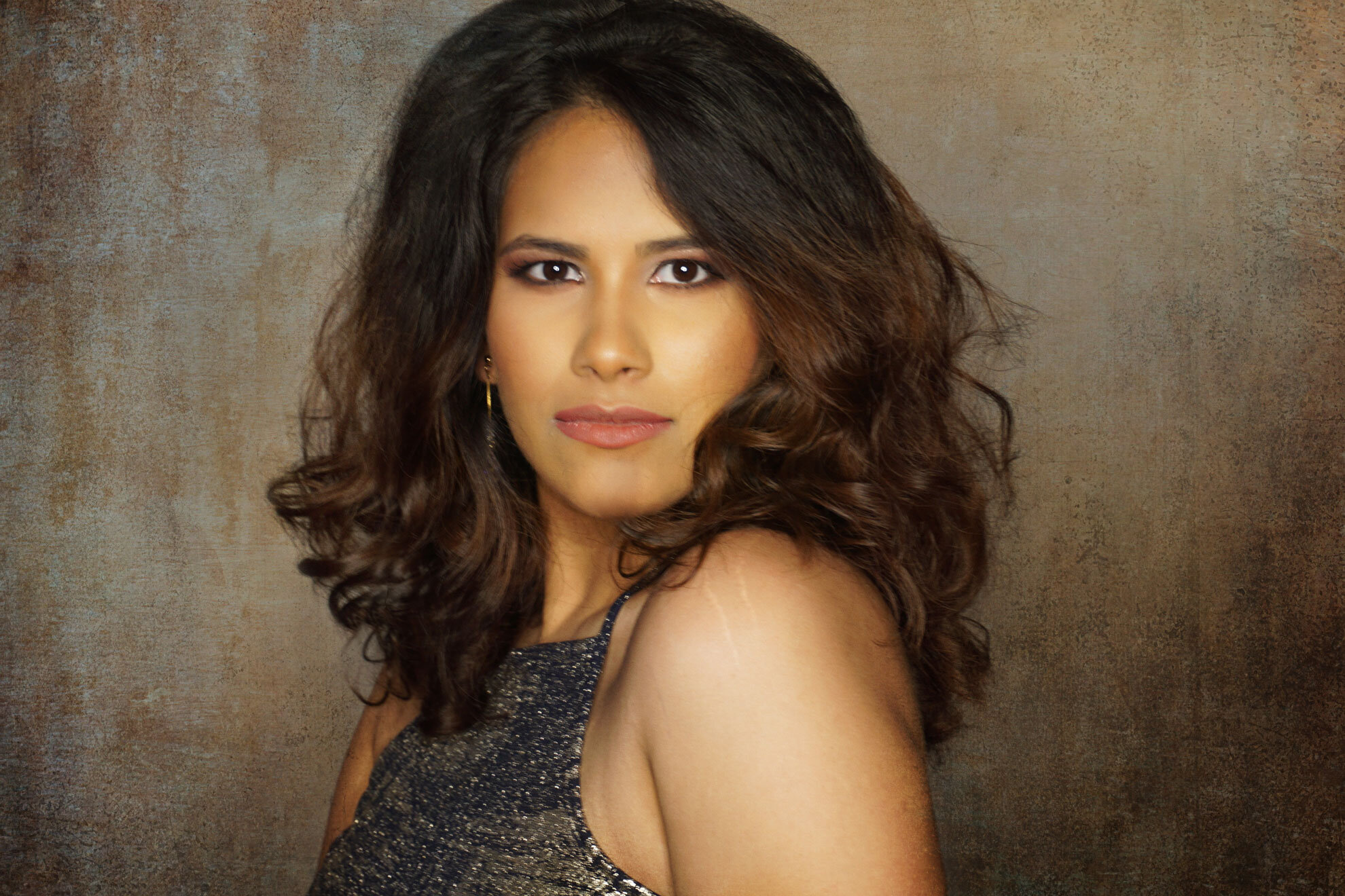 Copy-of-BIG_Danielle_M-91_psd2-wr.jpg