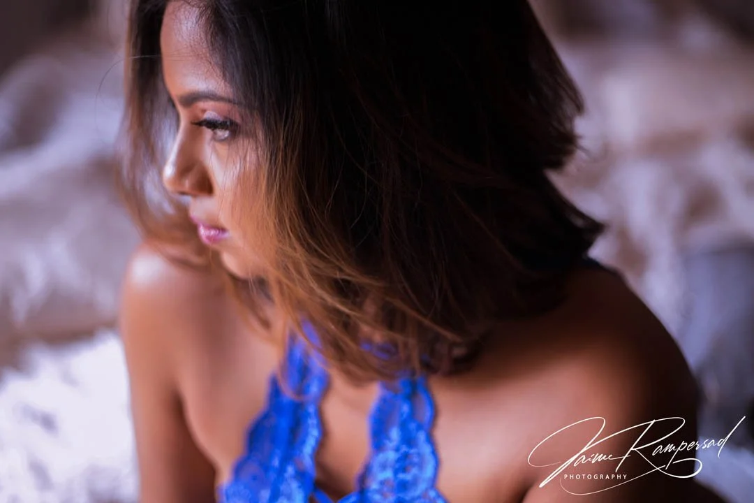 What is Boudoir Photography? Meaning, Pronunciation, and the Difference from Beauty Photography
