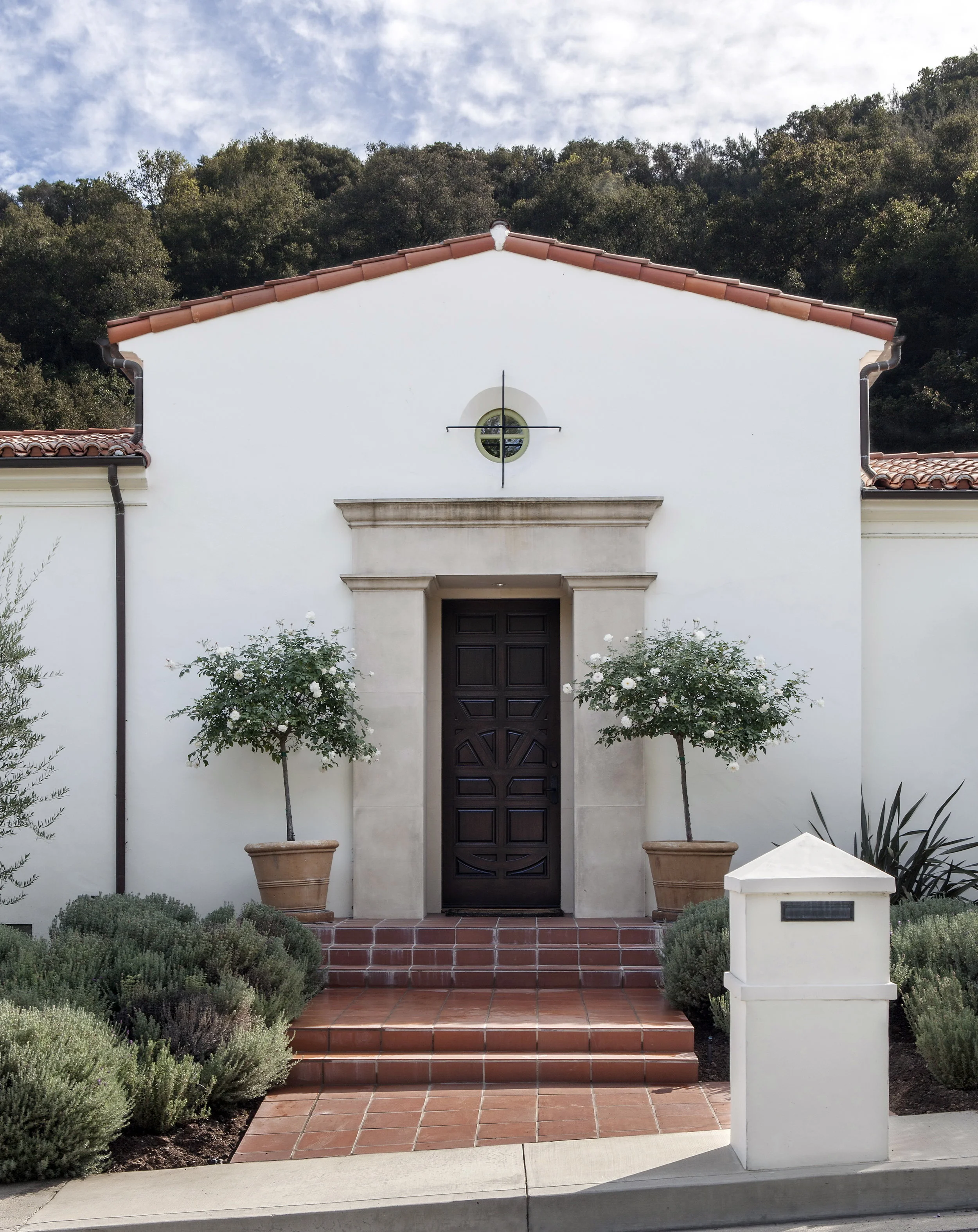 SETOS PACIFIC PALISADES HIGHLANDS 03 Front Entry Door .jpg