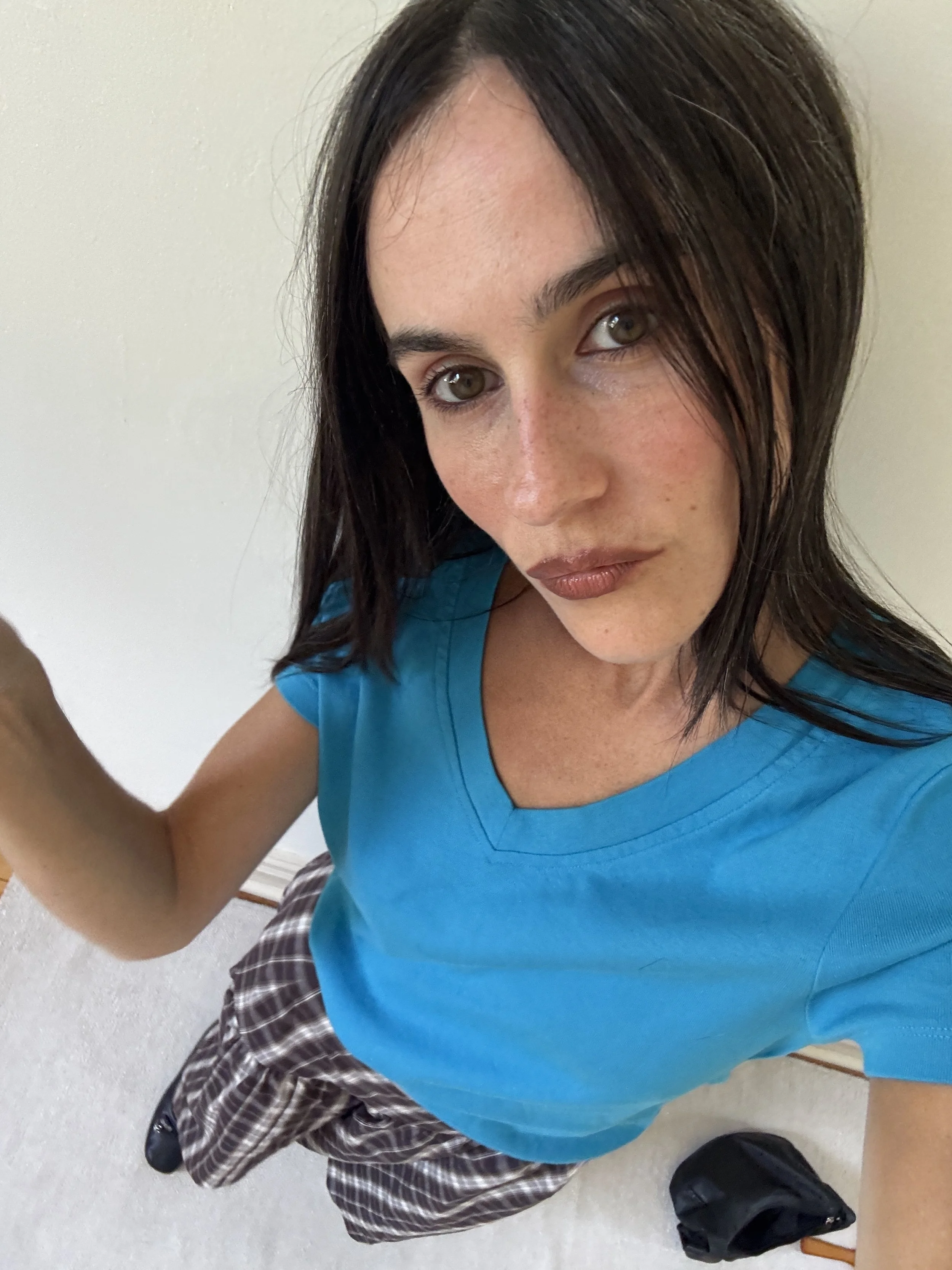 BLUE V NECK COTTON TEE