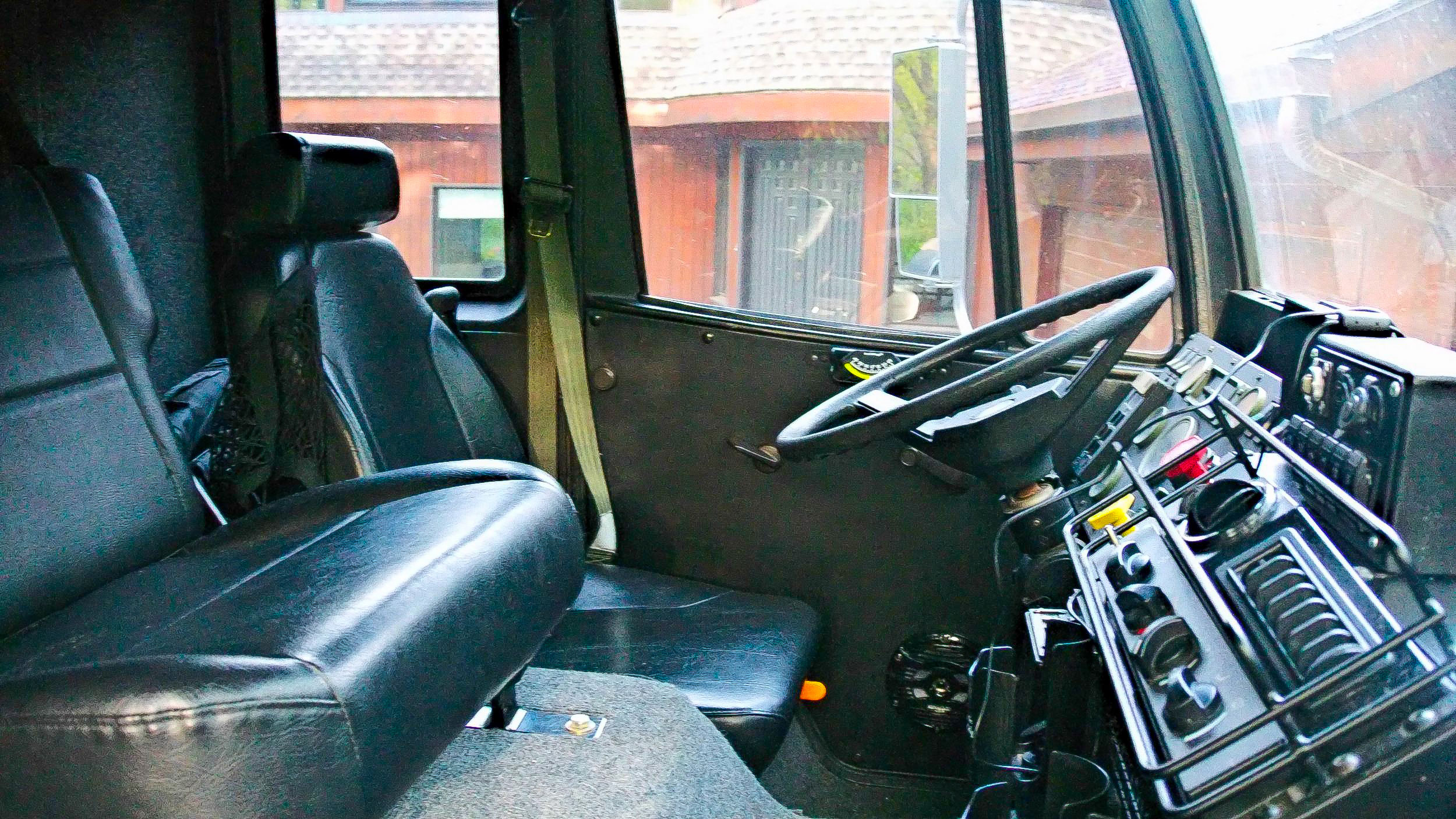 cab area with center jump seat