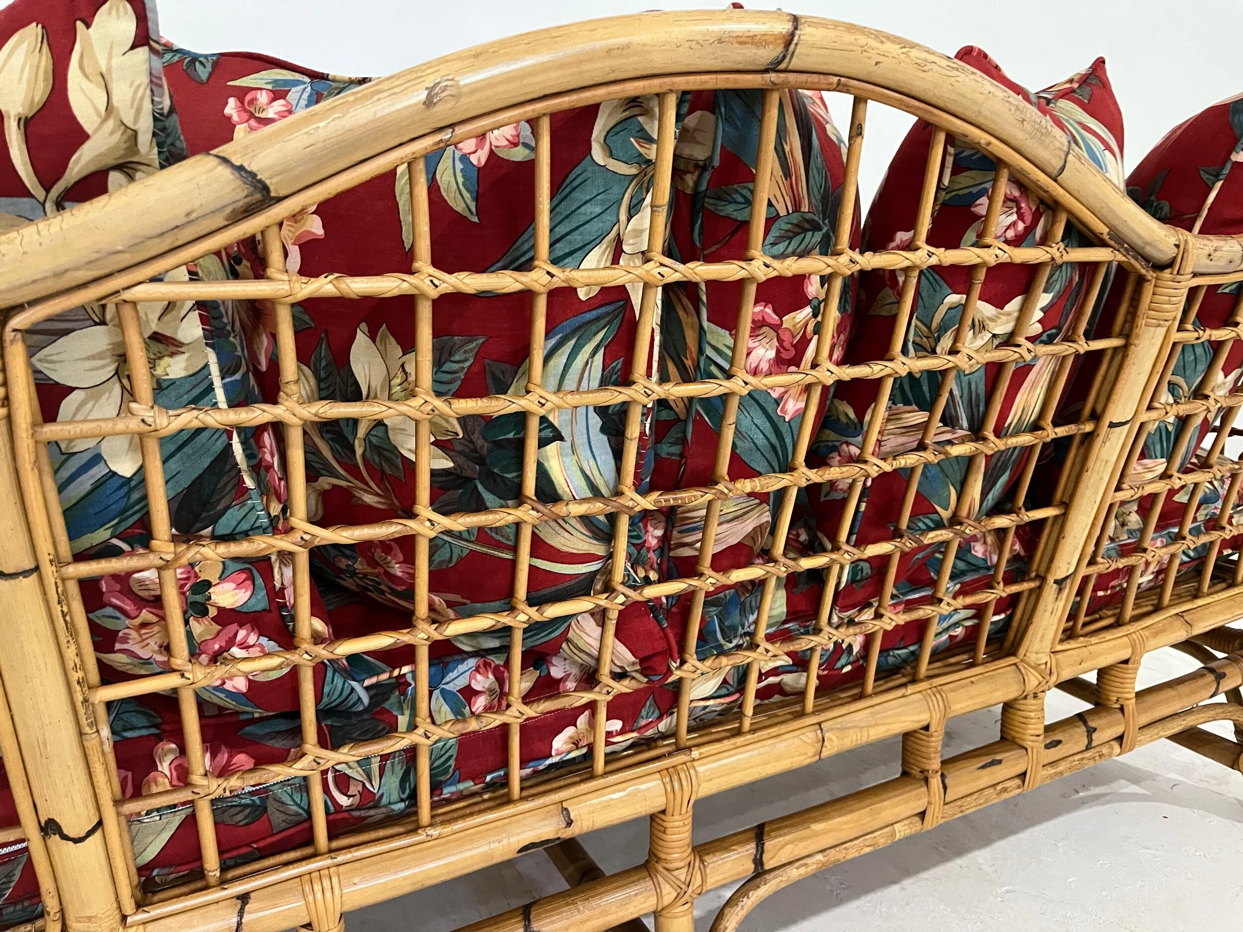 E4C669FA-9D83-4831-ABE9-AD29CF000C6A