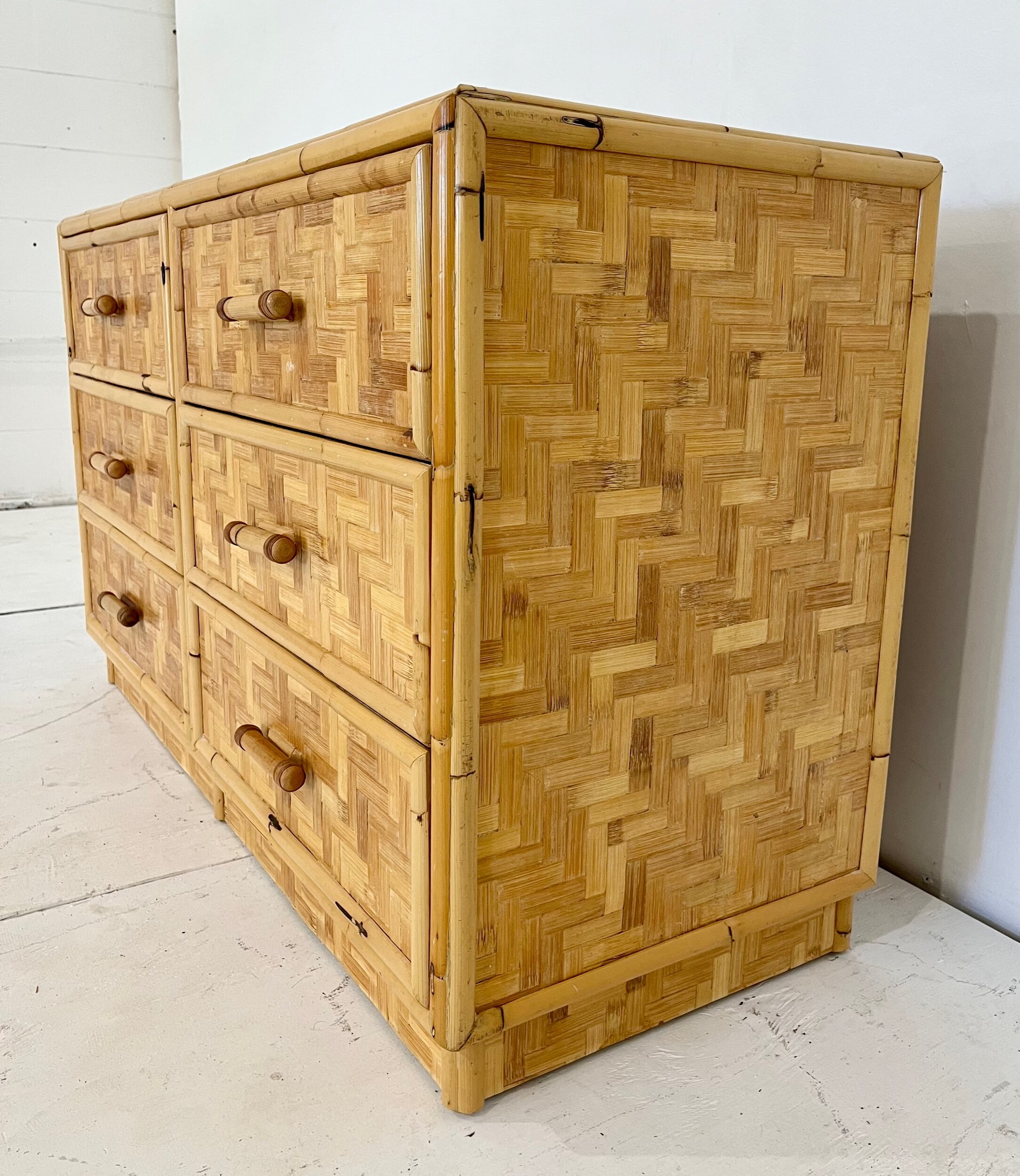 86DADE11-7707-4111-9764-F8ADCEEB5FAF