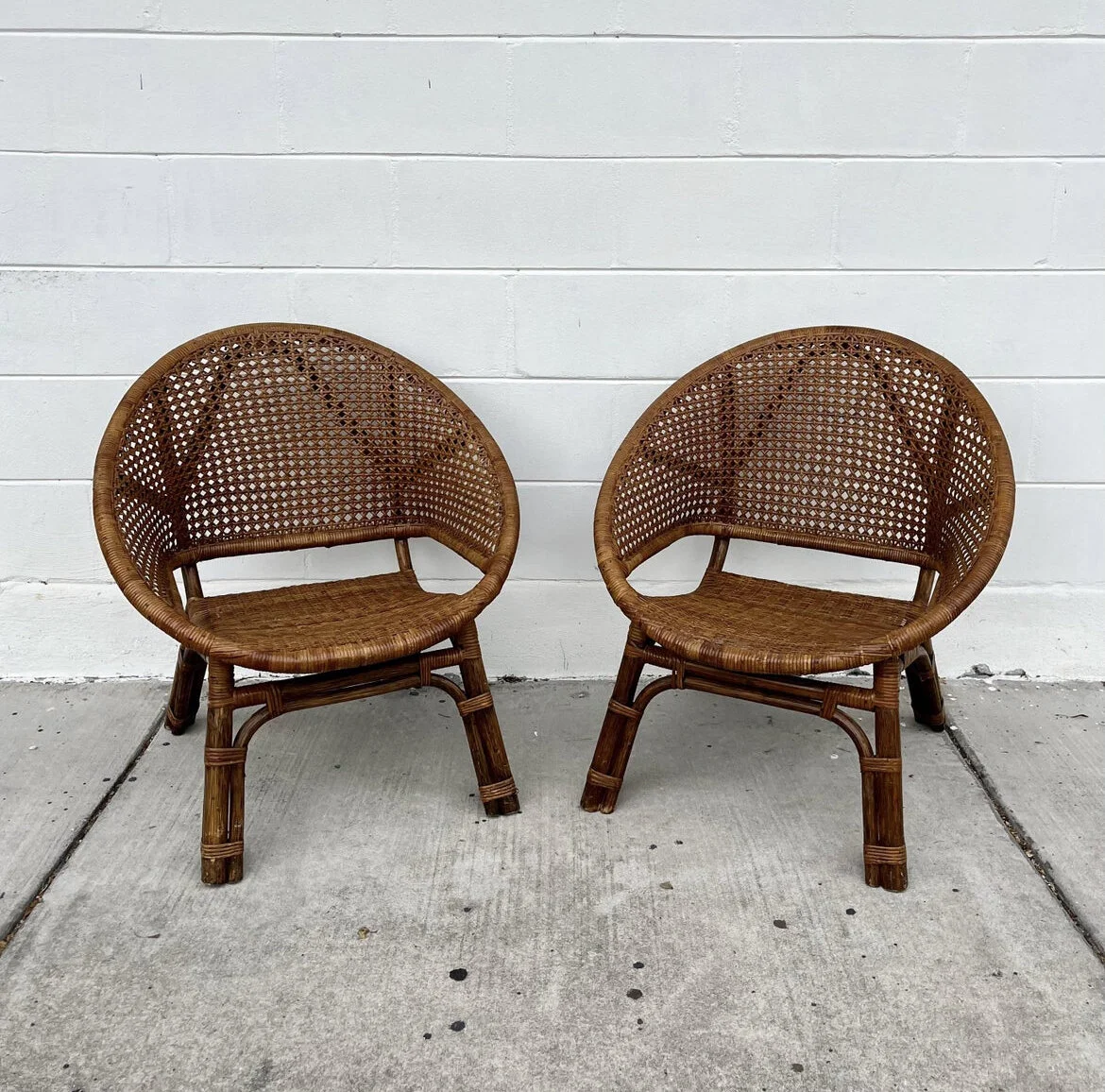 AAA42BEA-05AB-4C6F-B654-EB256AECE1F1