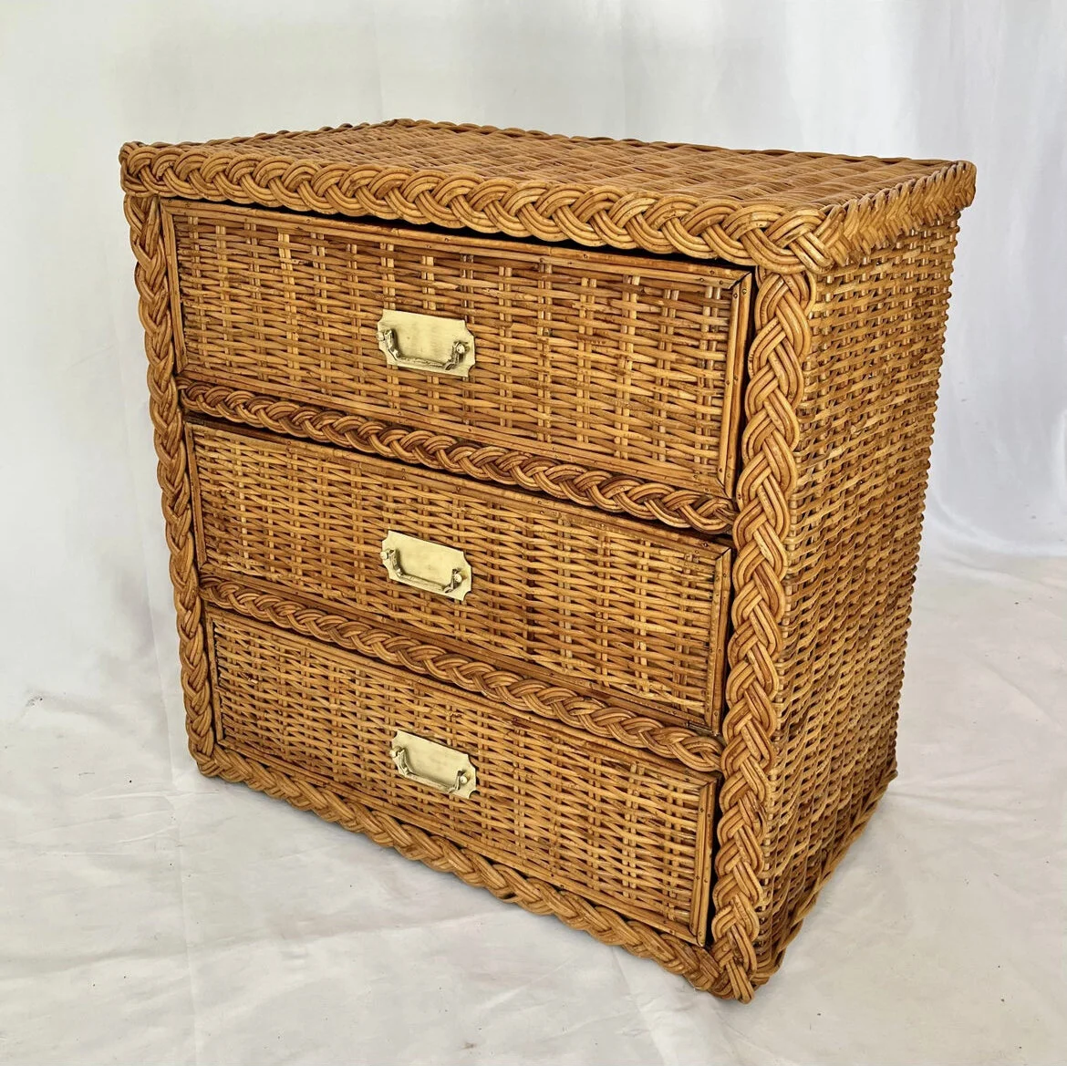 5FACBCB1-B45C-47BC-B80B-EA9DC820A01E