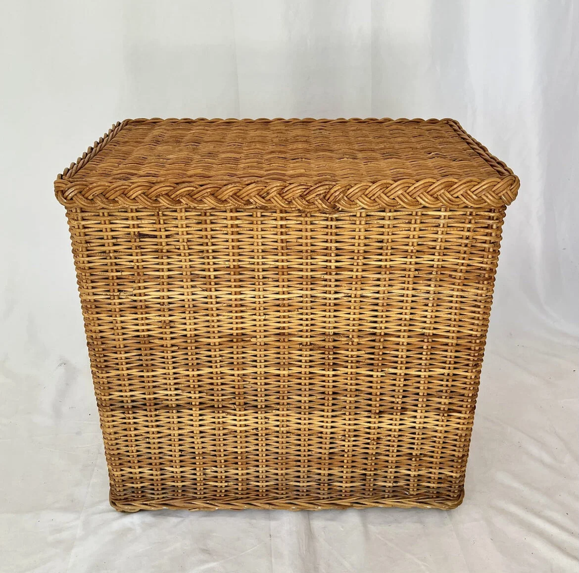 05F1883D-040A-4AB6-B45C-22D88090353E