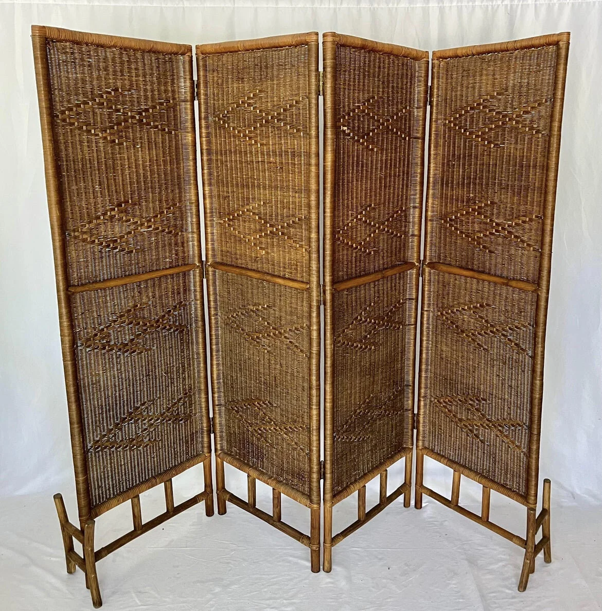 D2FC5B7F-17F1-4A94-A697-D24A6C26400A