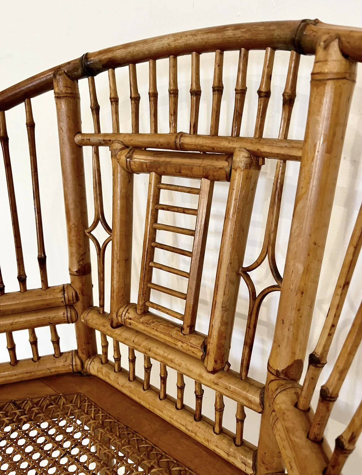 B5D8EFF0-785E-4E6E-B3C2-042E6268E062