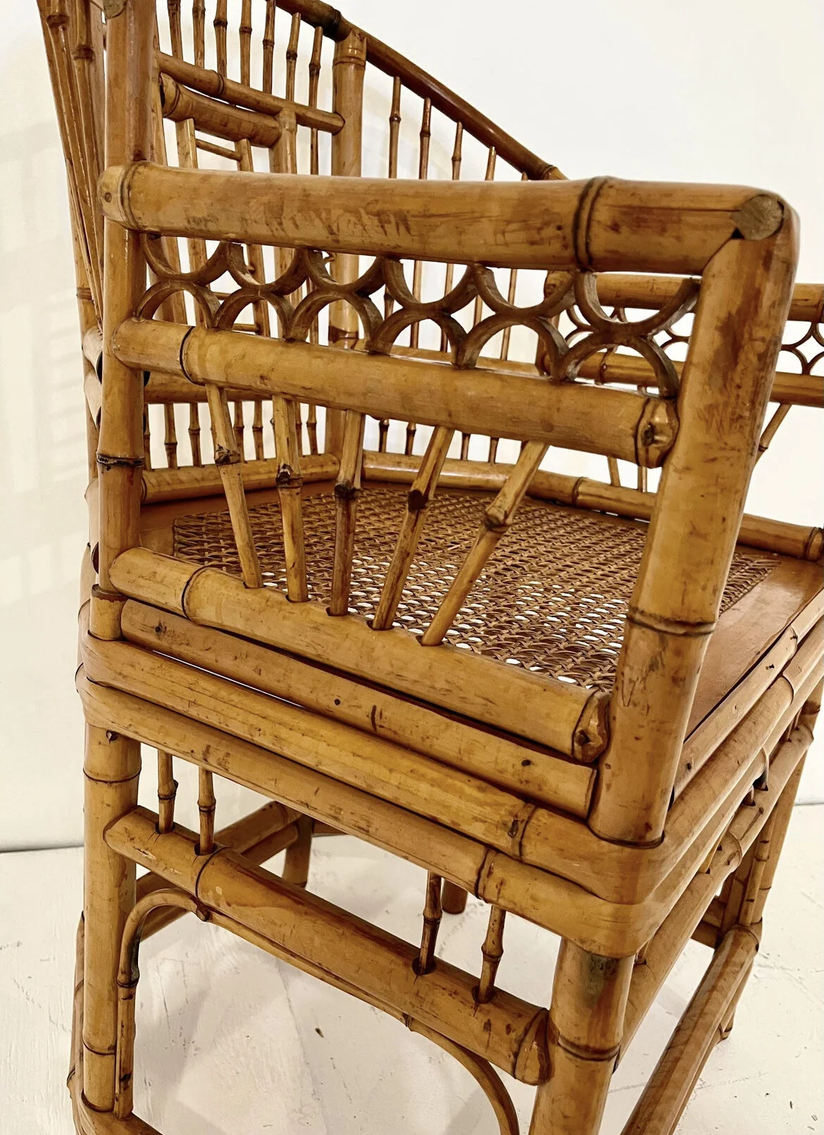 58EA04C2-0E3F-4037-ABE6-53D3265879D9