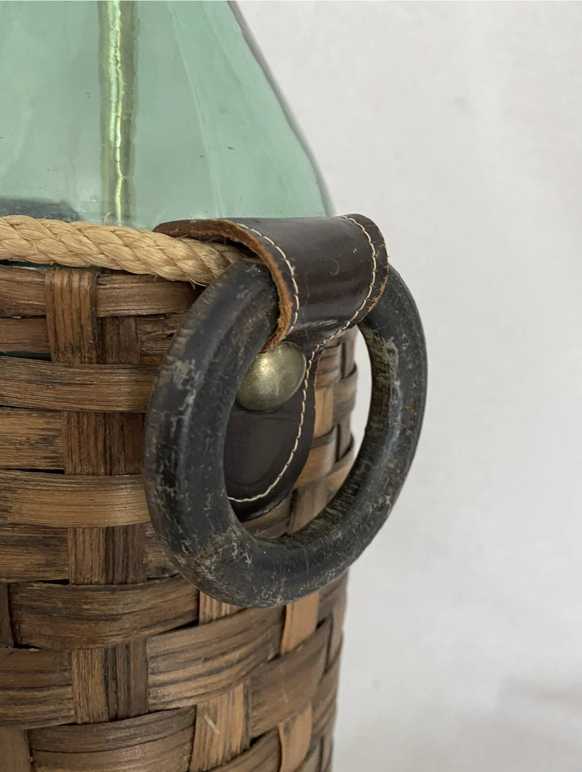 C33DC822-8B04-4132-9191-CC2BBF67B2F9