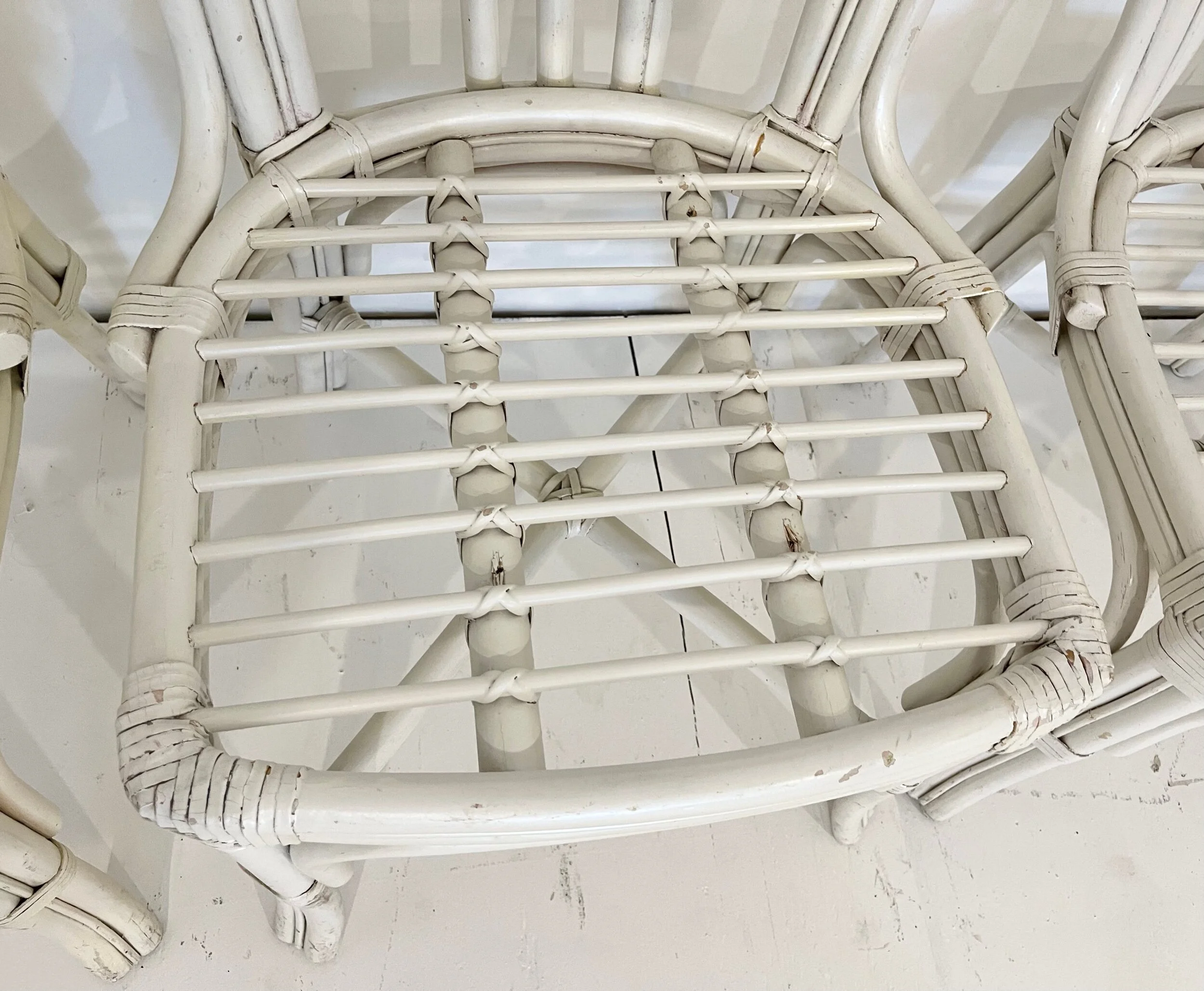 6EE70229-4160-43D8-AFB5-850A2DD01648