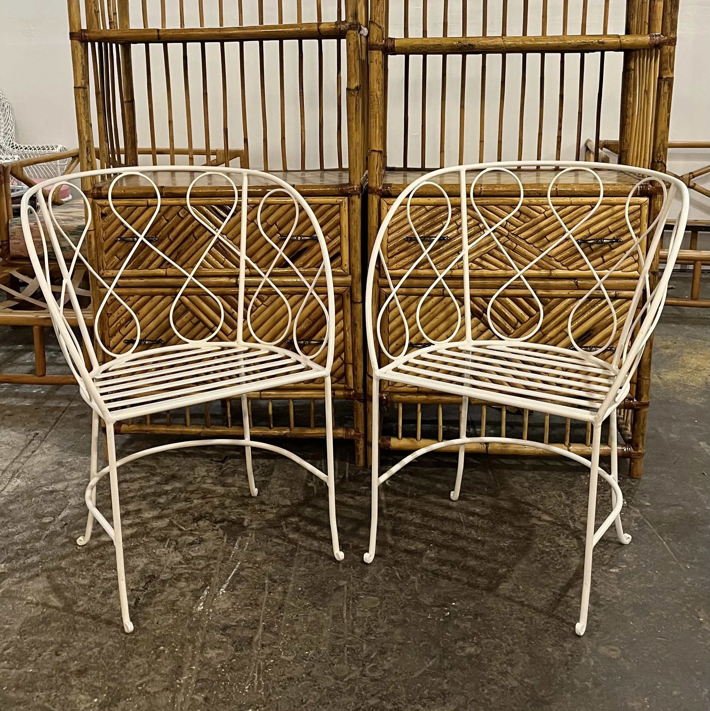 8763E56F-137B-4E6D-8864-6B4A24CB4224