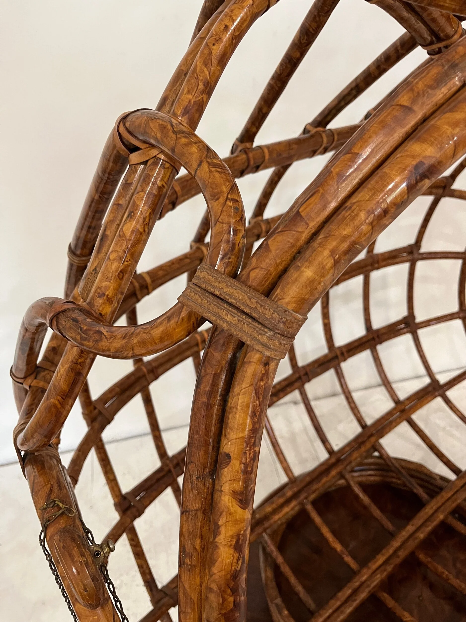 8F3CA857-EE7C-40D8-A6D4-604CBEAE06D7