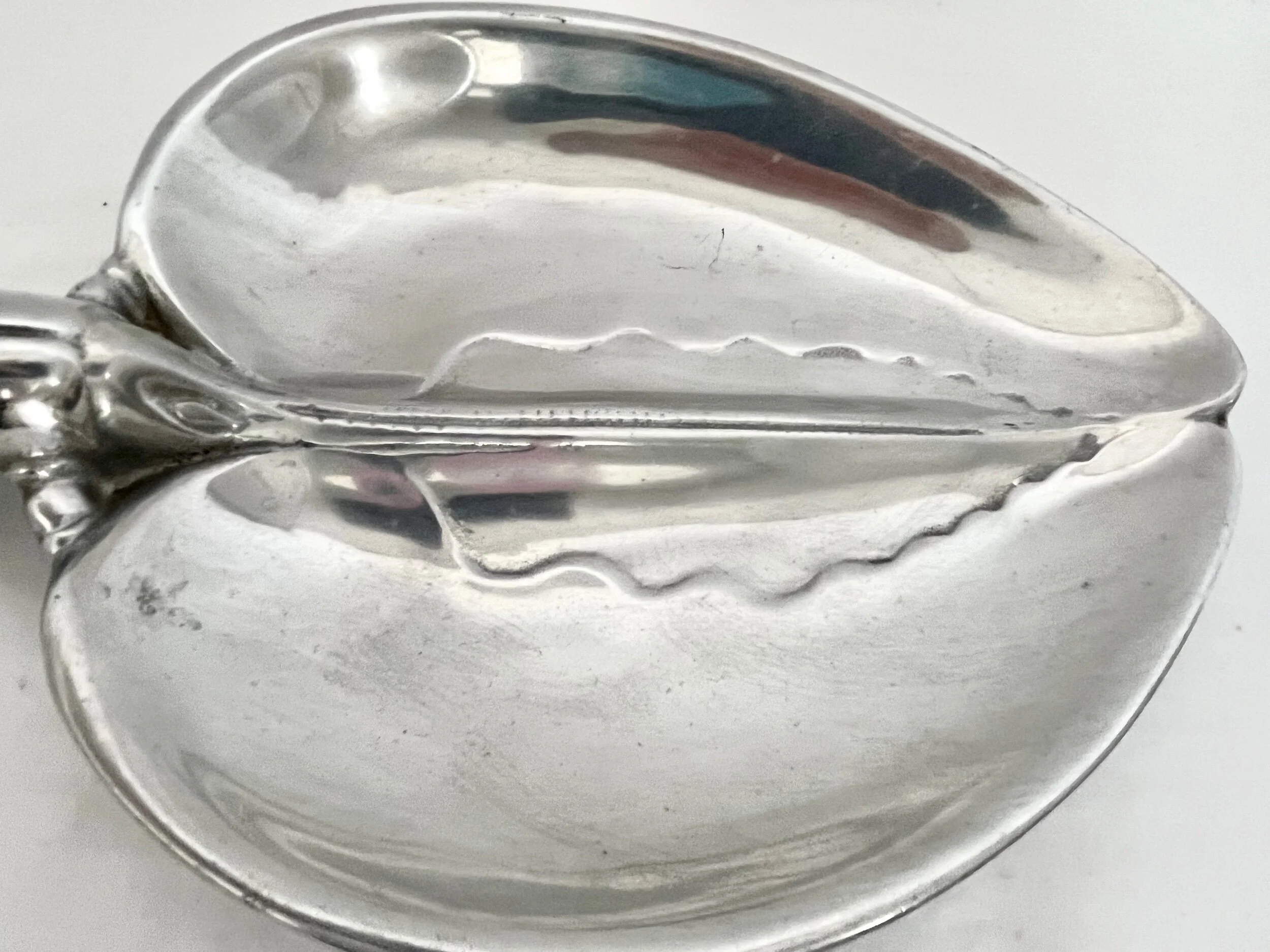 FF138DFC-73D7-40F4-9349-3F81CE6C8D3C