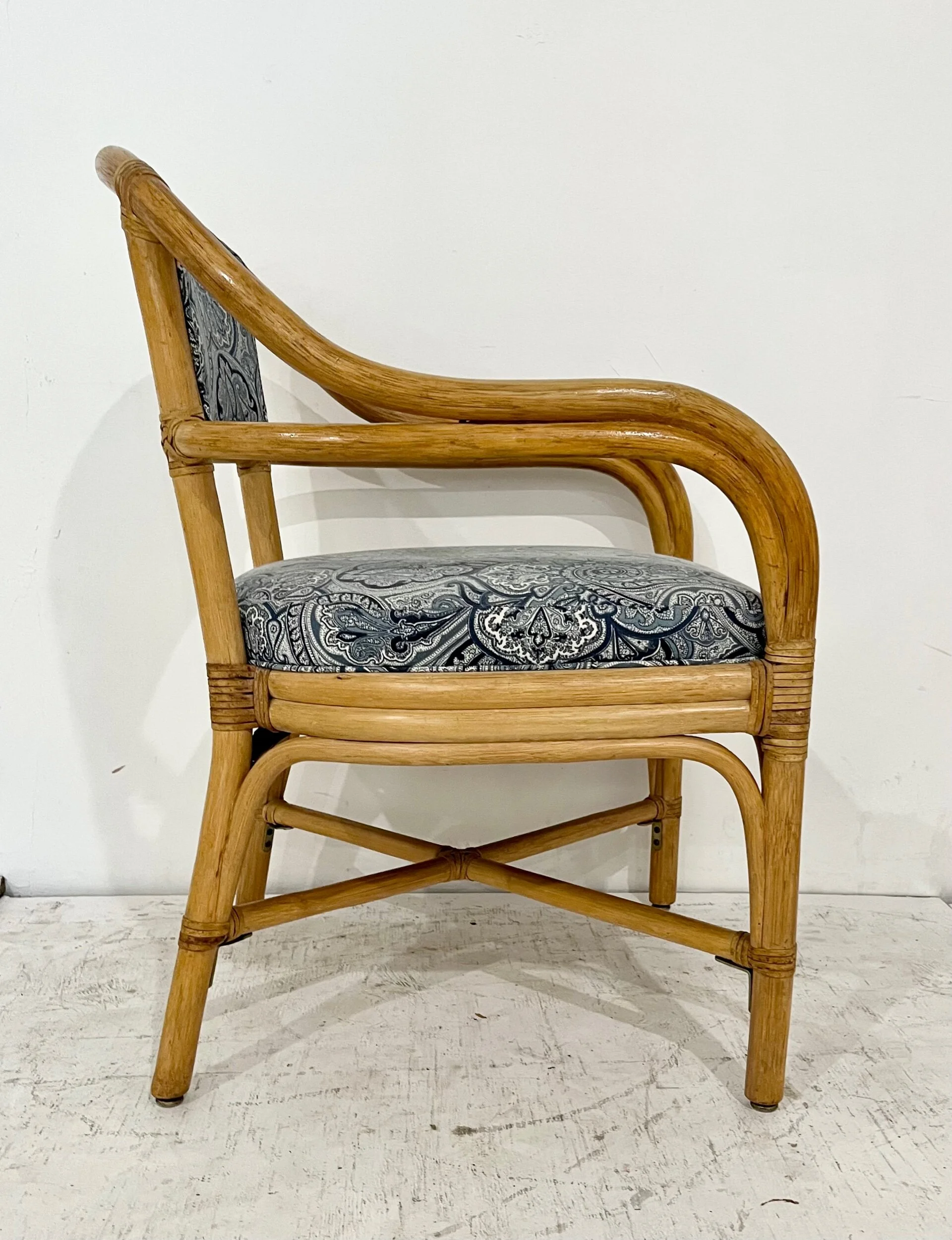 0F5F5524-01A5-44A8-B24F-433E5B1857B5