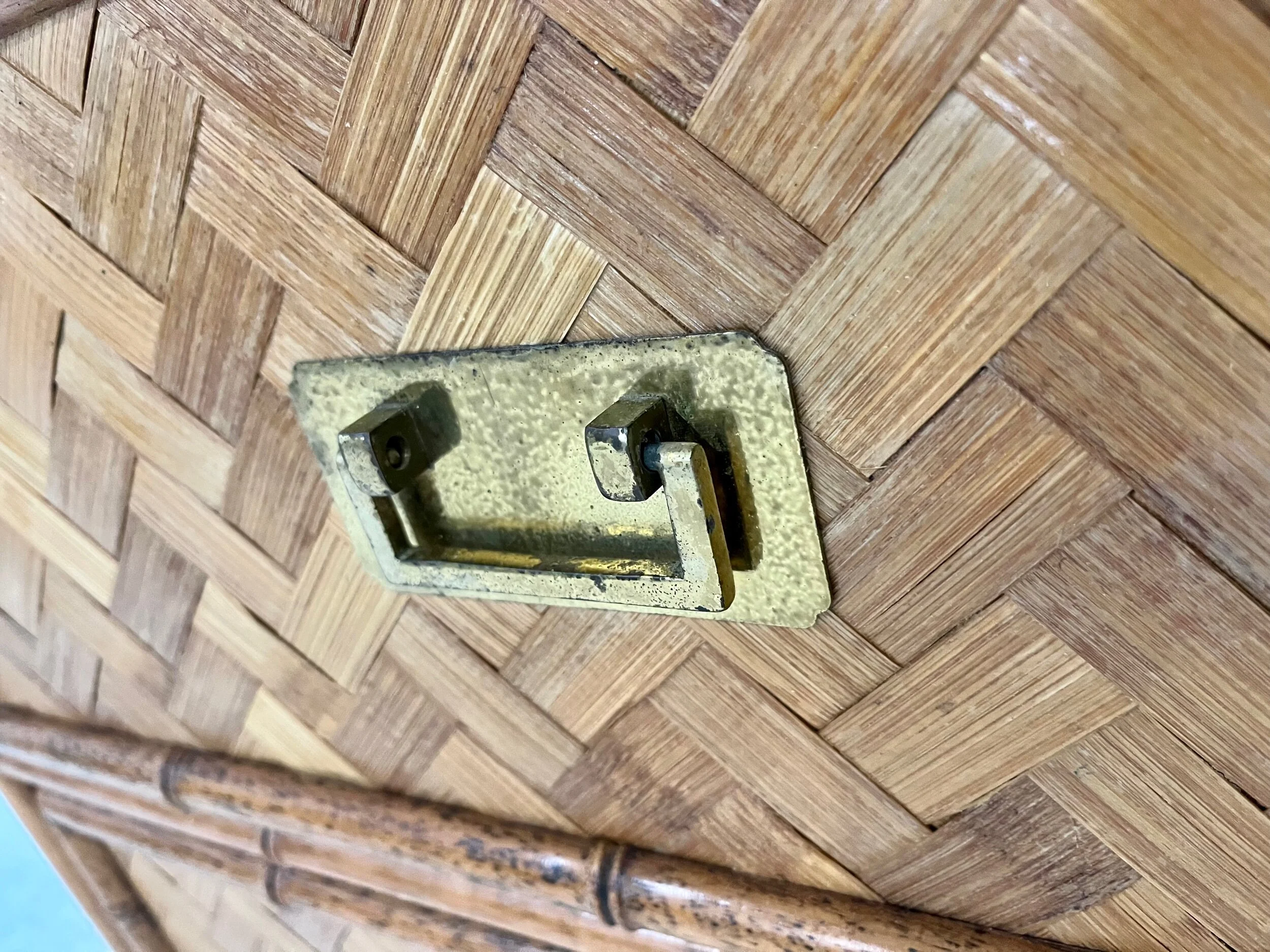 94CD9E98-E031-47BA-9859-A664C192E024