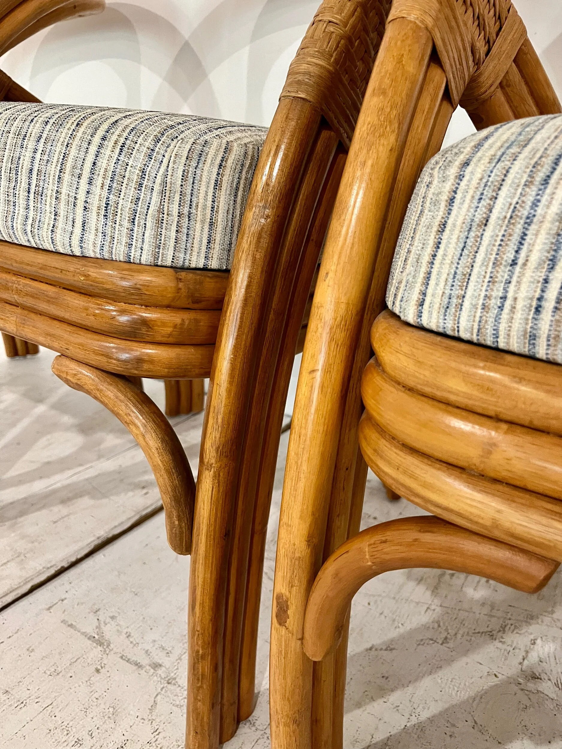 00B78132-16C3-430B-83AA-4261204DD716