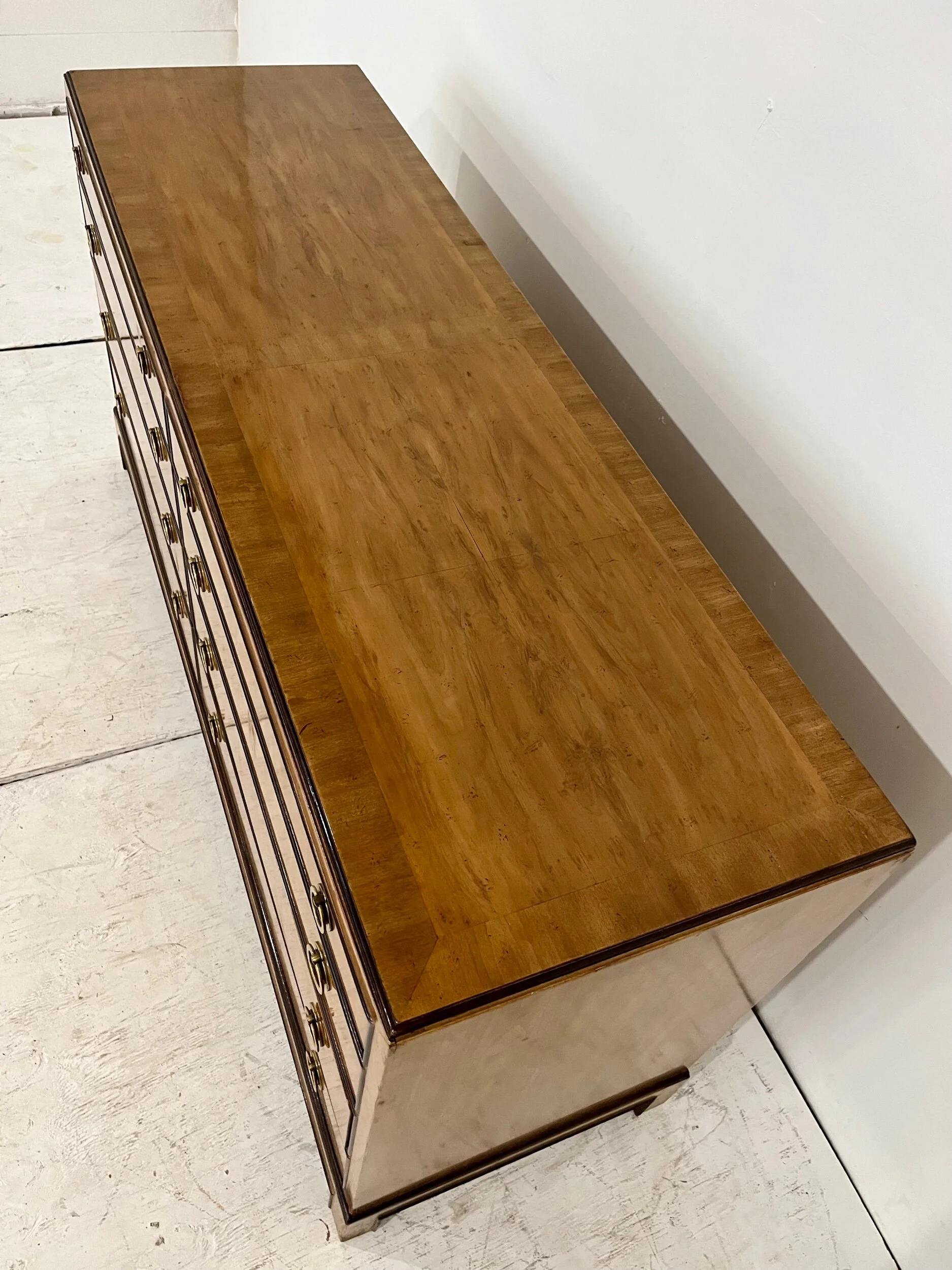 DEF0EF02-E271-40AA-96B8-09ED19FF2D1A