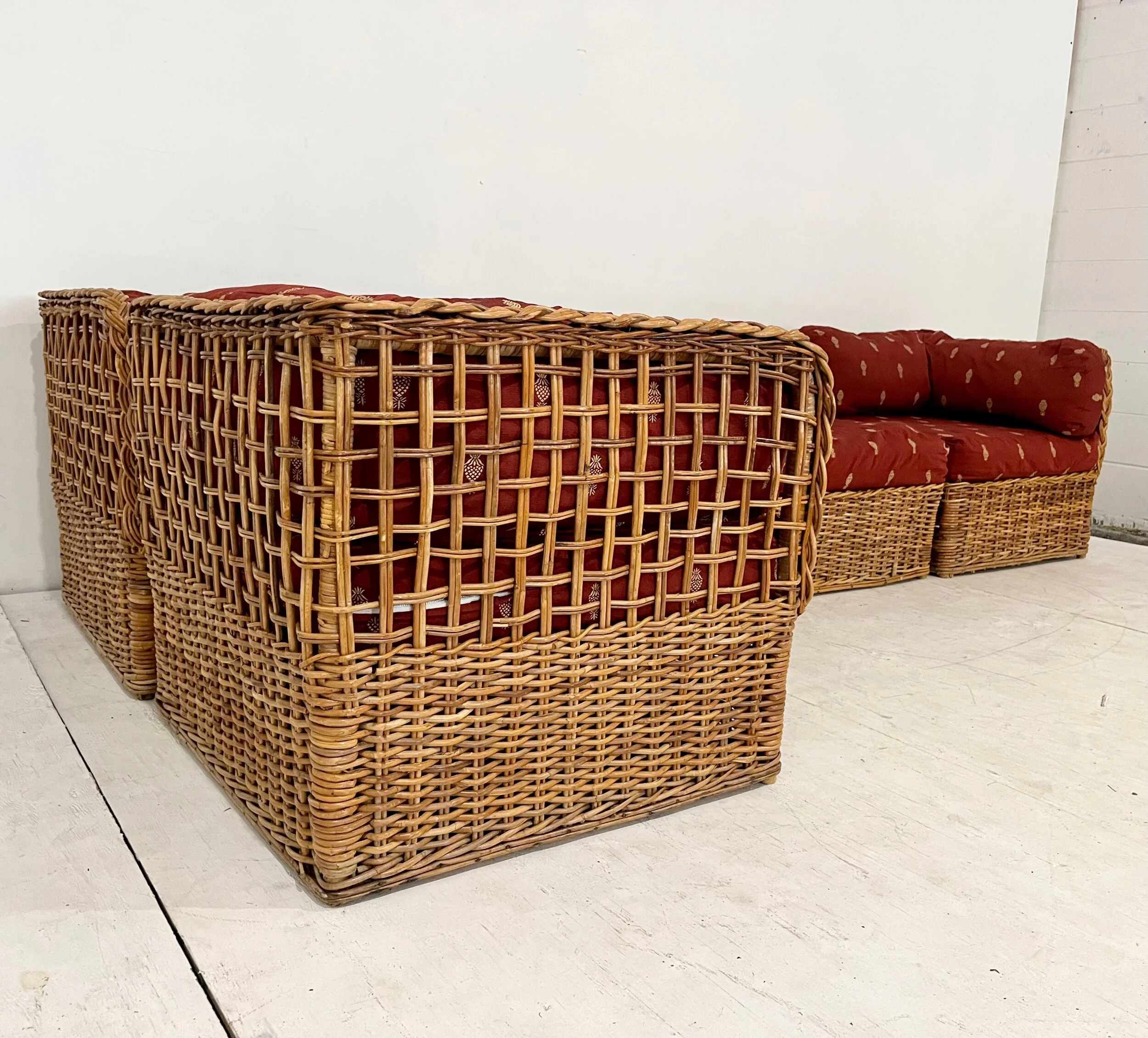 3B38FD84-6F1B-473F-8174-8FE7775DD3B5