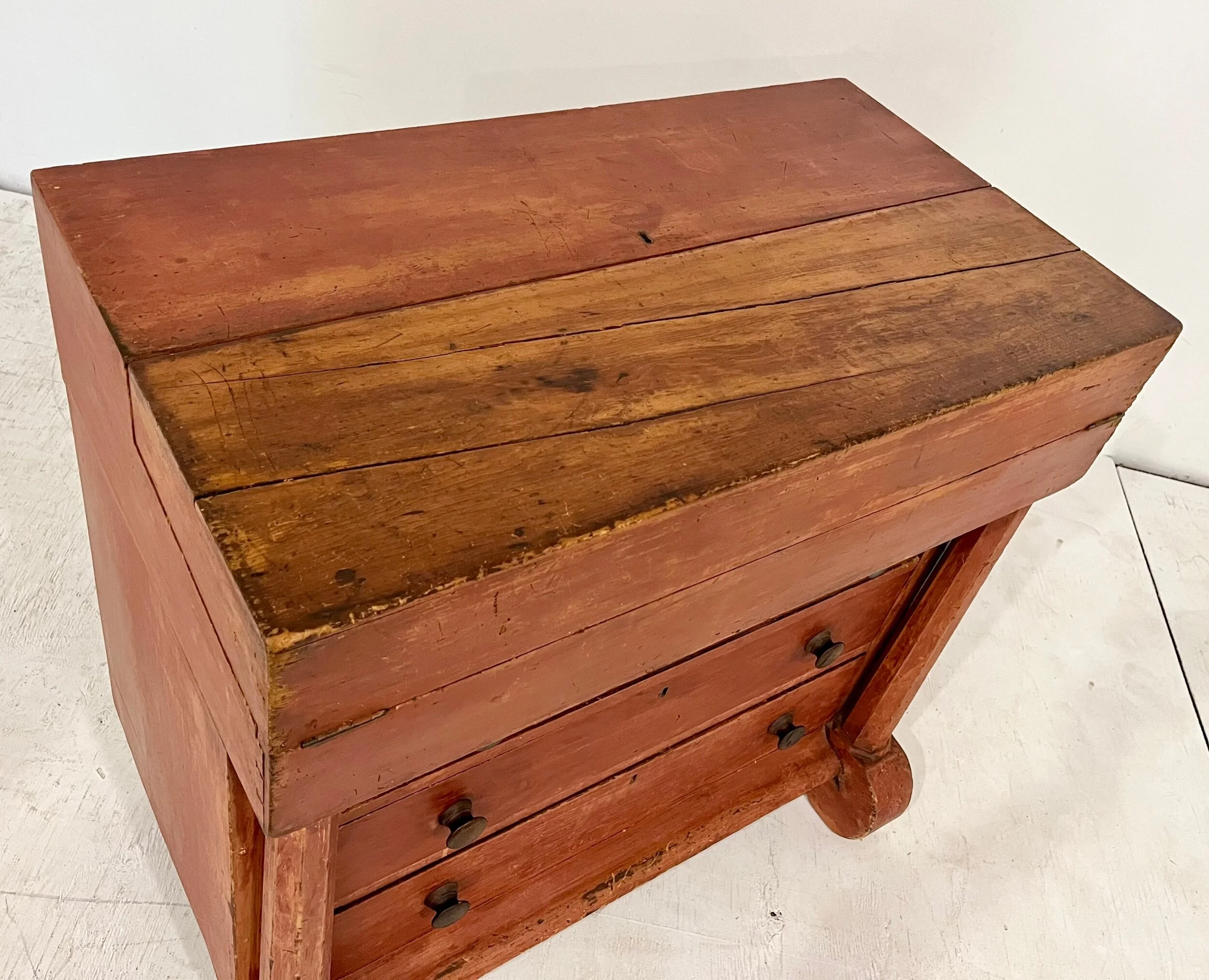 E7A5A574-8D87-4171-9518-D2D2B173D9A0