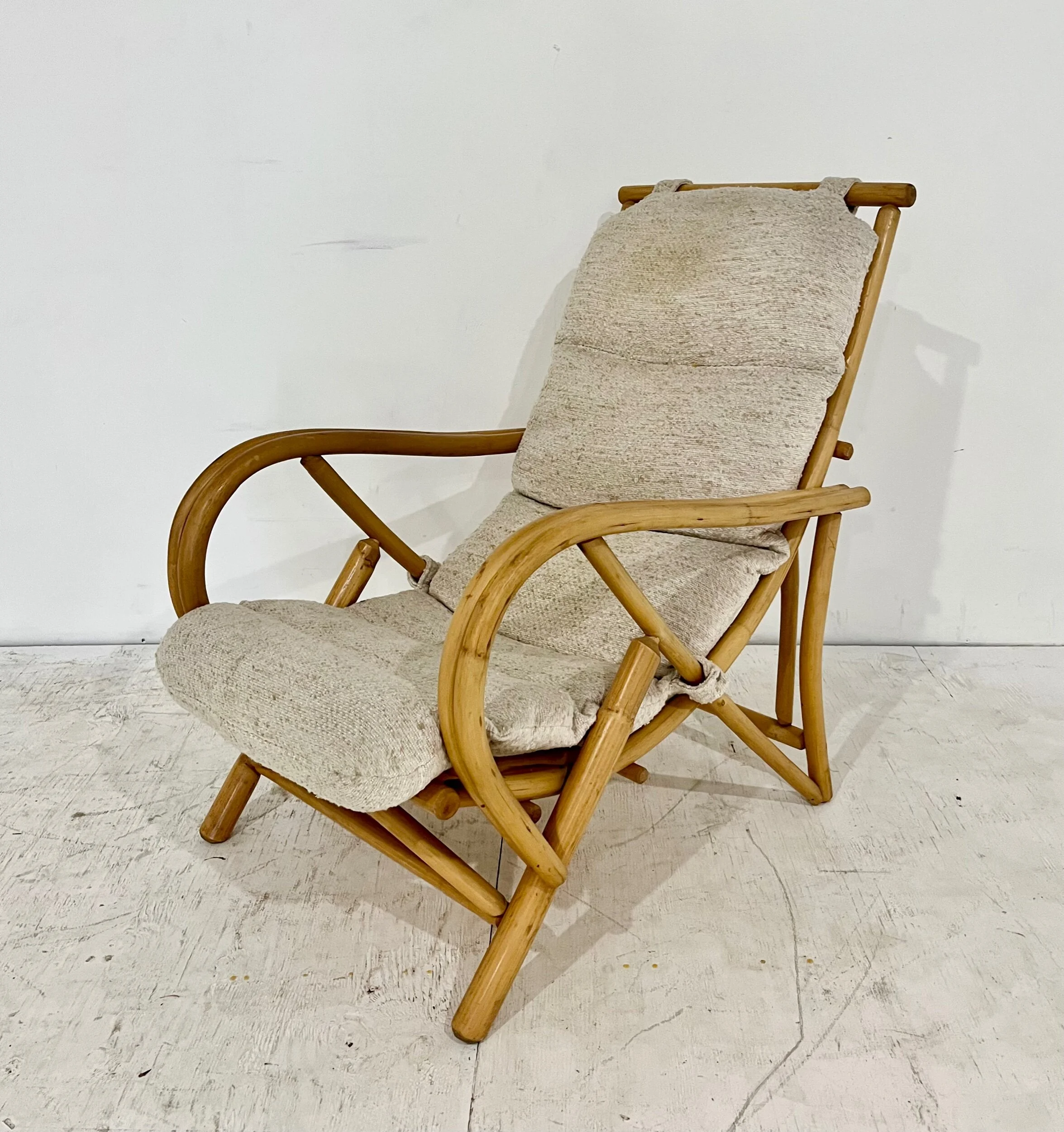 A1720409-44F7-43D8-B17F-EB29A7CBCAB9