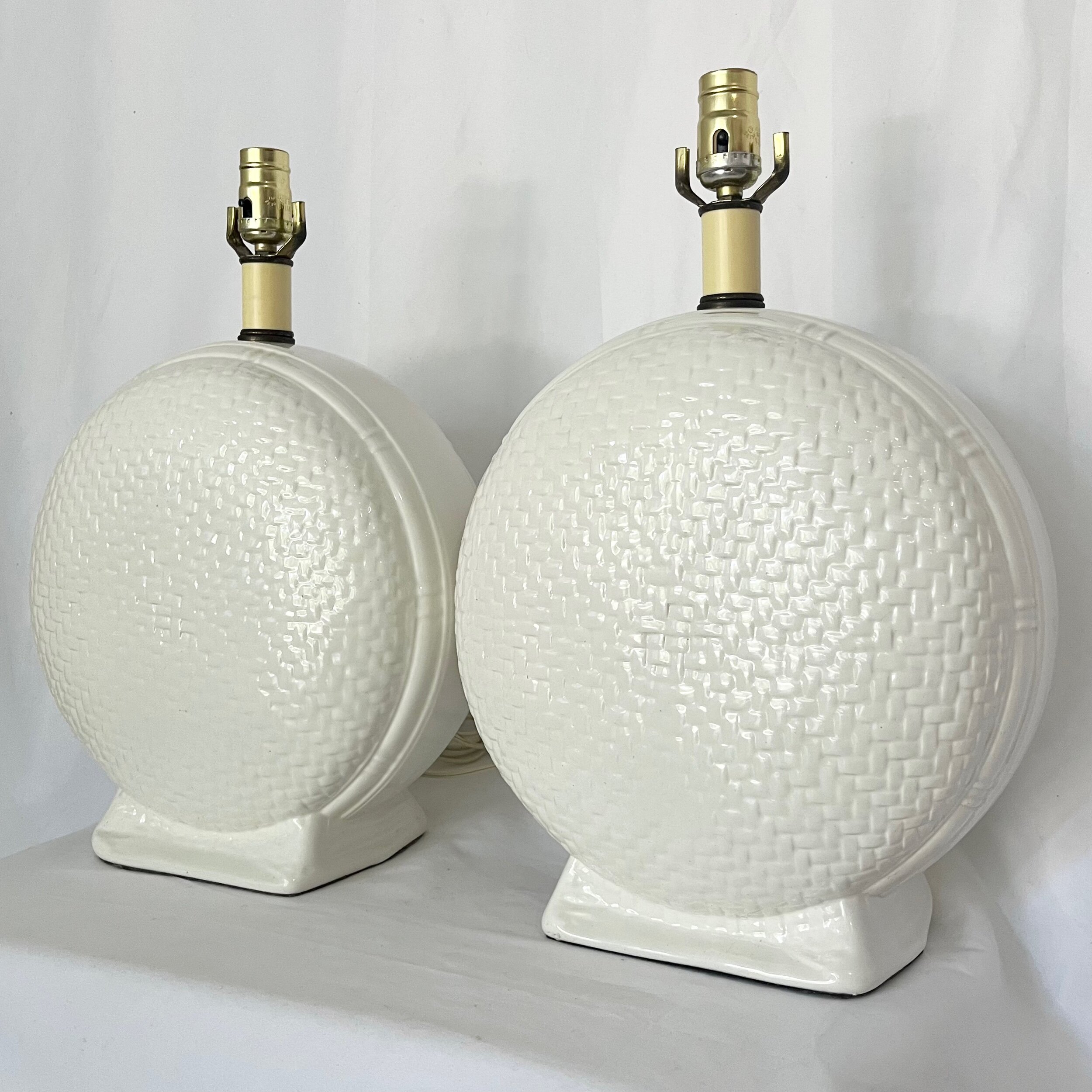 09496CB5-1F68-4297-AA4E-EF352806FD95