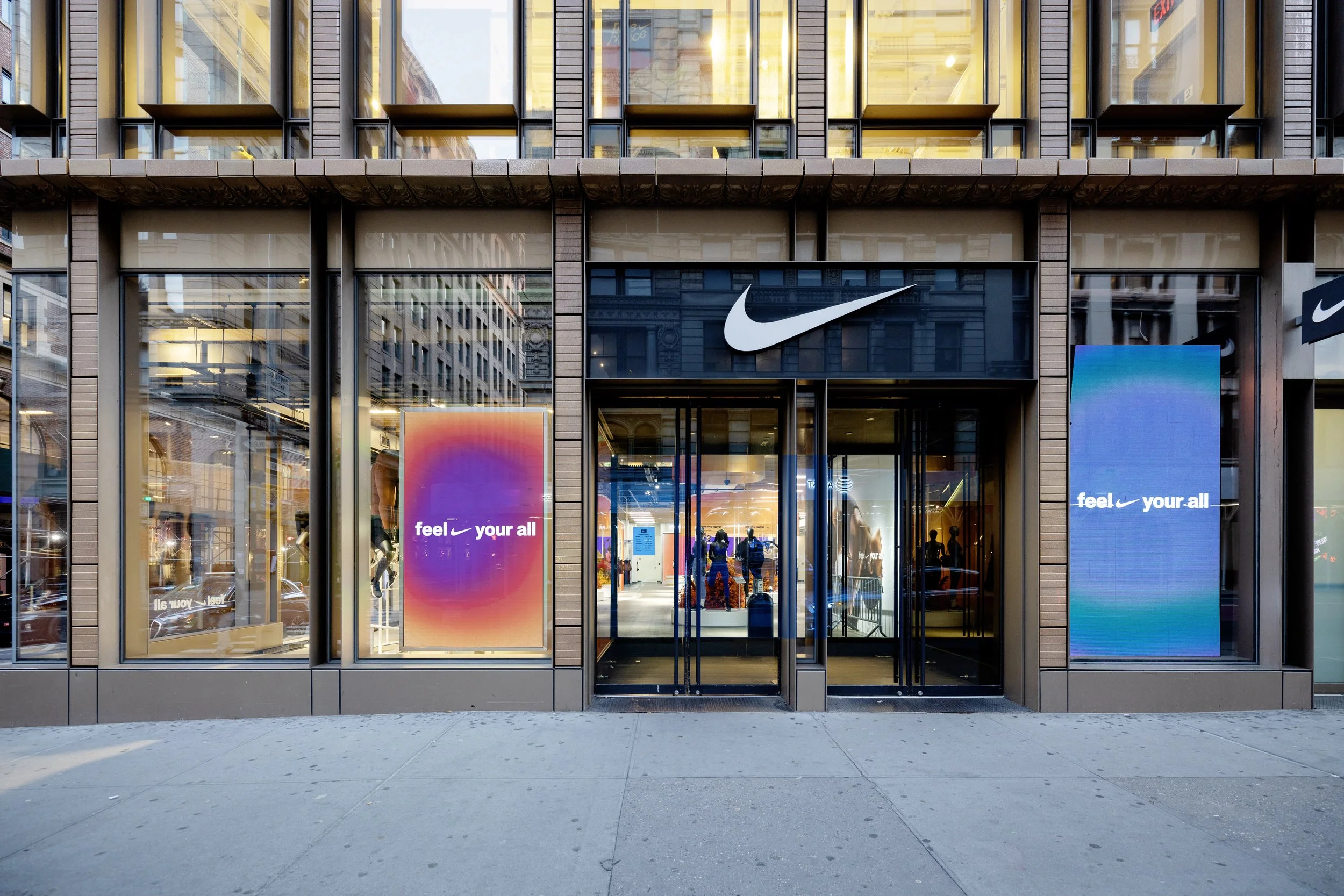 Nike_Soho_SP23_FL1_3760b.jpg