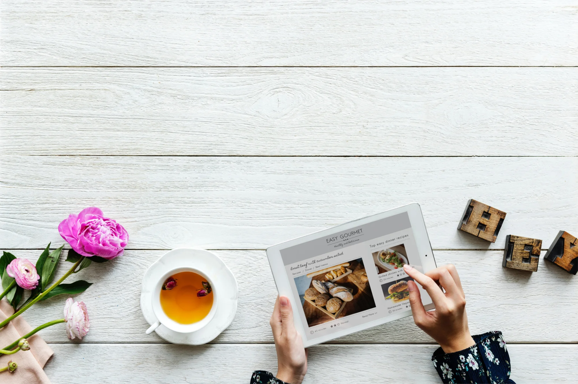 5 Powerful Ways To Build Authority In Your Niche | Are you ready to build authority in your niche? Today on the blog, I am talking about five things you can start doing today that will help you become the authority you were always meant to be! #AuthorityBuilding #Networking #Business #BusinessAdvice #Entrepreneur #Solopreneur