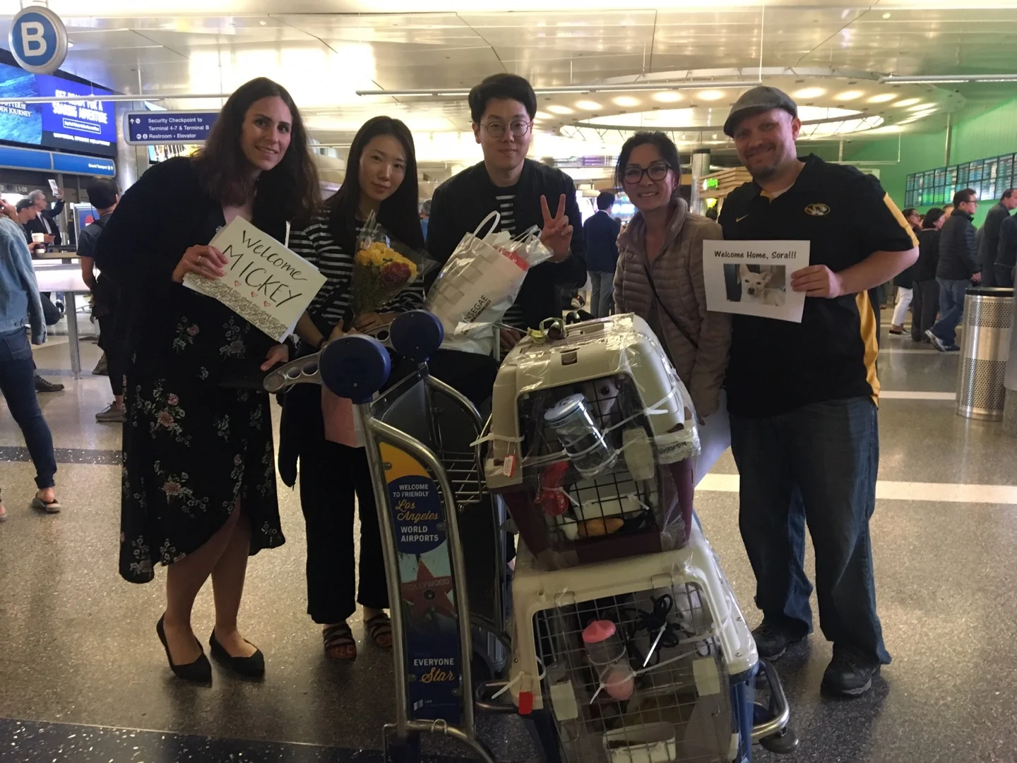 Mickey (Changwon) and Sora (Jeju Island) arrived in Los Angeles on April 28, 2019. Sora now has a new name of Snow. 