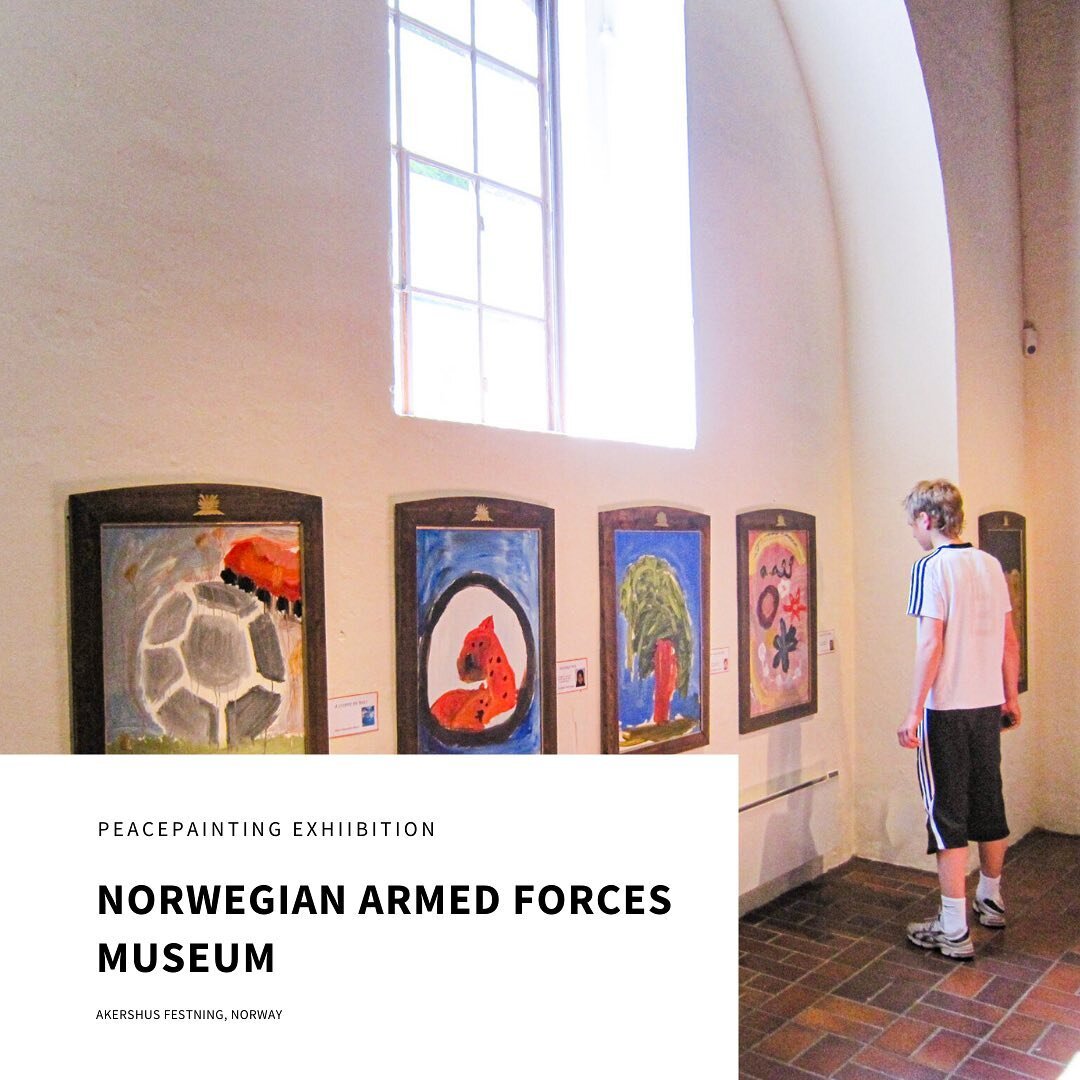 The Norwegian Ministry of Defence funded Peacepainting and had a Peacepainting Exhibition at the Norwegian Armed Forces Museum at Akershus Festning in Oslo. 
.
.
.
.
#peacepainting #workshop #exhibiton #art #equality #peacepaintingart #peacepaintingw