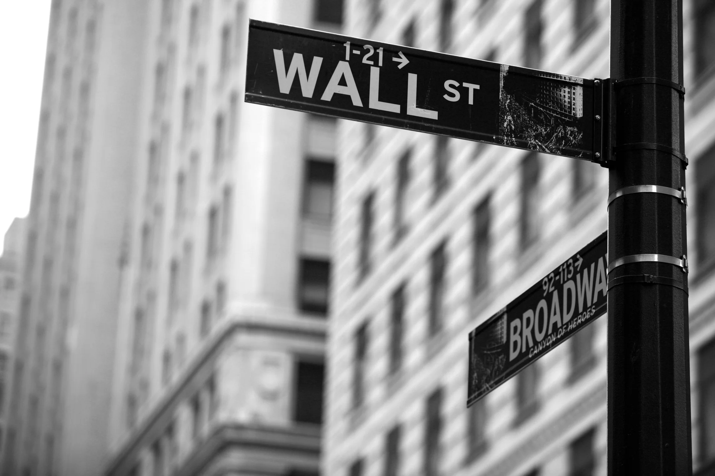 wall-street.jpg