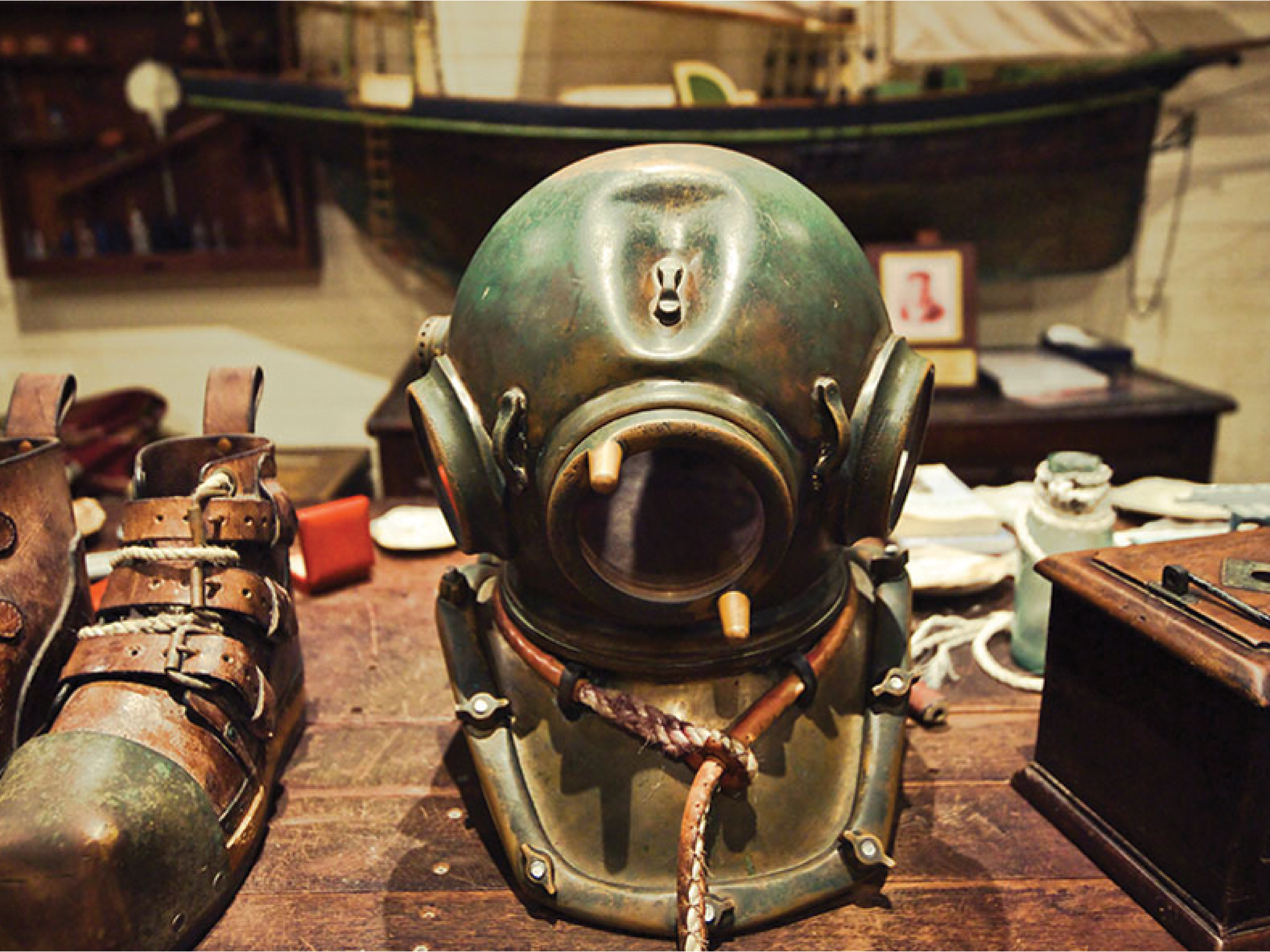 PL Divers Helmet.png