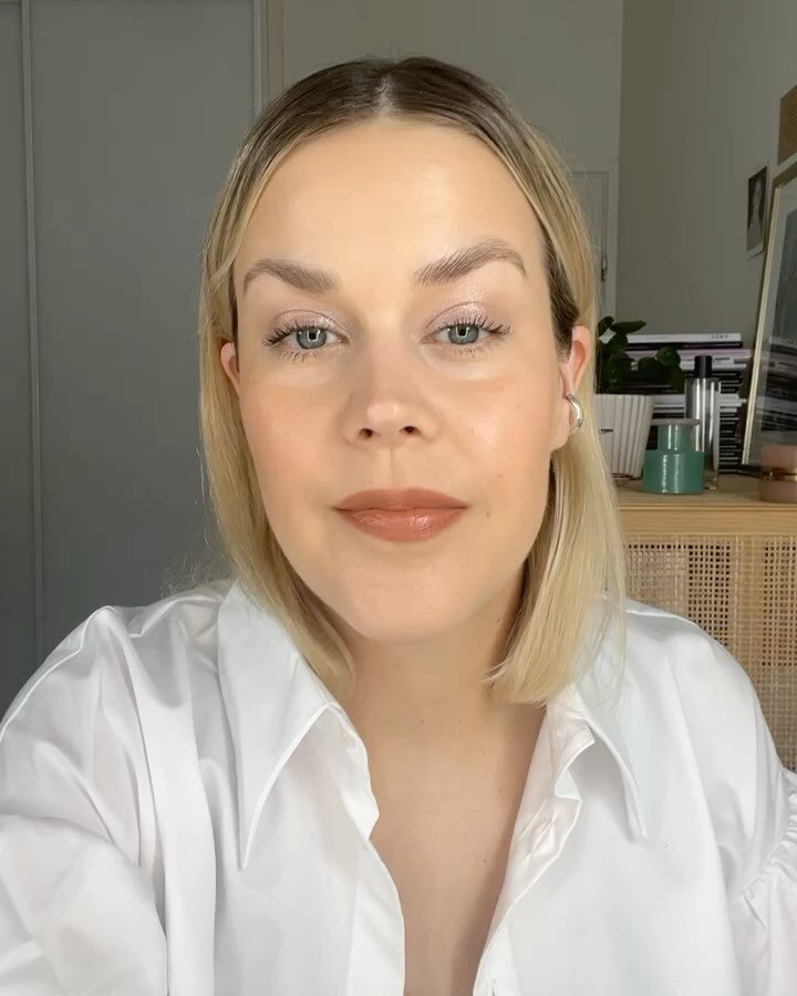 Uusin meikkiopastus tarinoissa ja tallentuu kohokohtiin my&ouml;s. 

Meikkiopastuksen l&ouml;yd&auml;t kohokohdista aina niin kauan kunnes teen uuden videon. 

#makeup #makeuptutorial #makeupideas #meikkivinkit #meikkitaiteilija #makeupartist #meikki