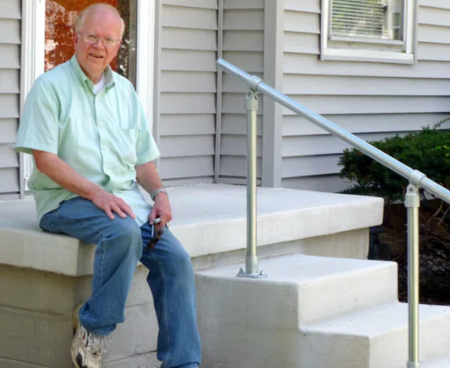 solid-handrail-2-centered.jpg