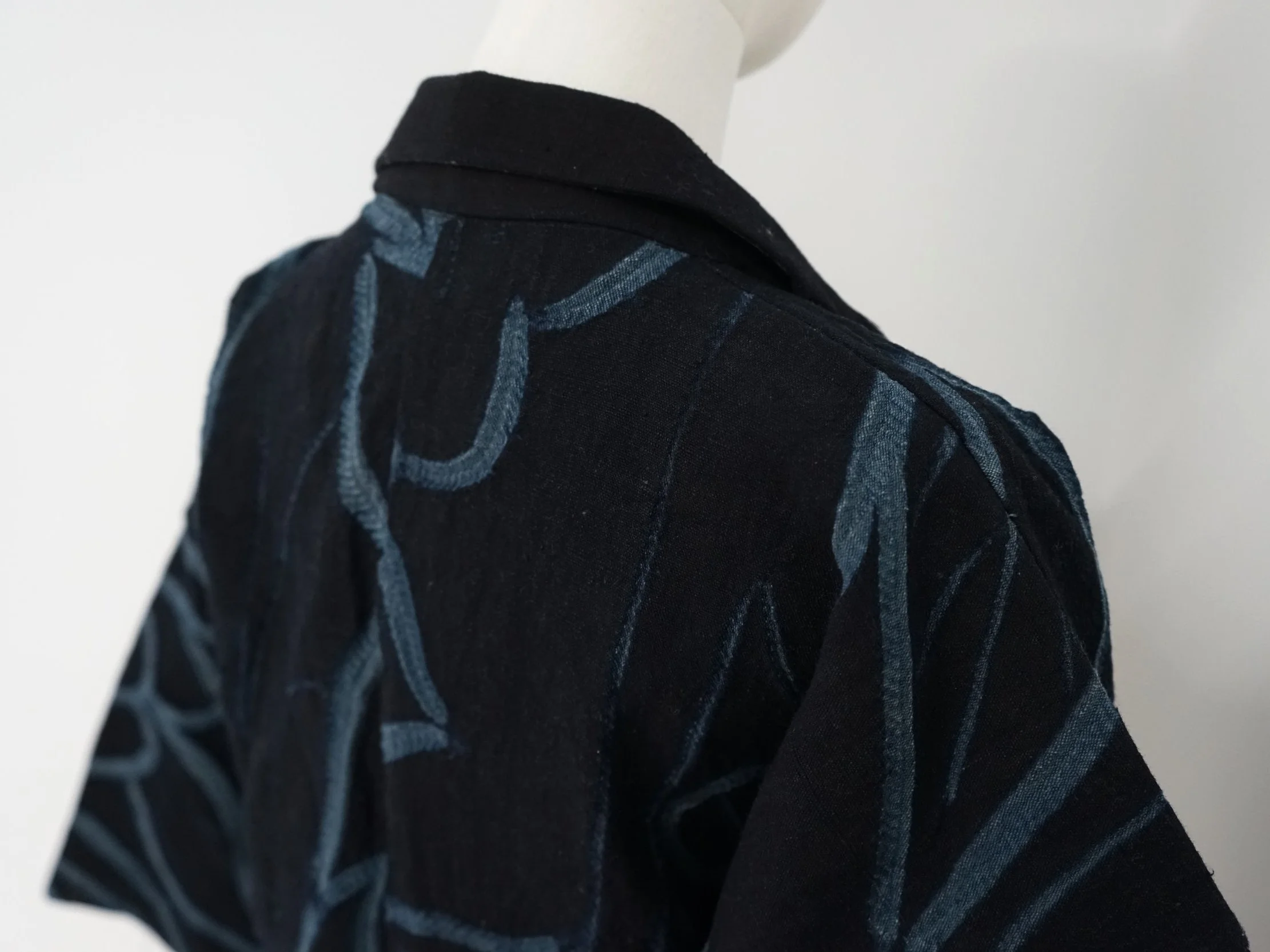 Stitch+Resist+indigo+dye+suit+details1.jpg