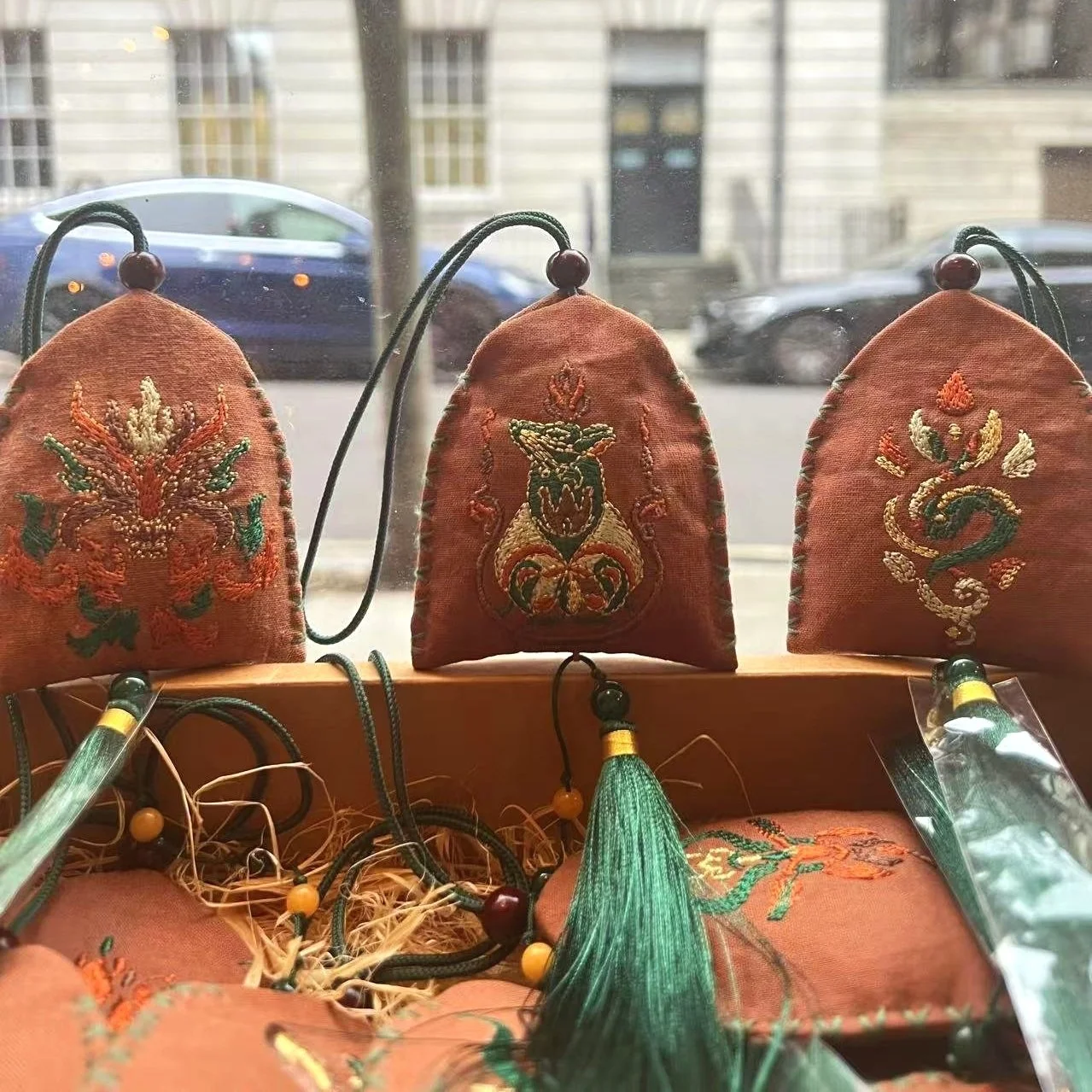 _cgi-bin_mmwebwx-bin_webwxgetmsgimg__%26MsgI