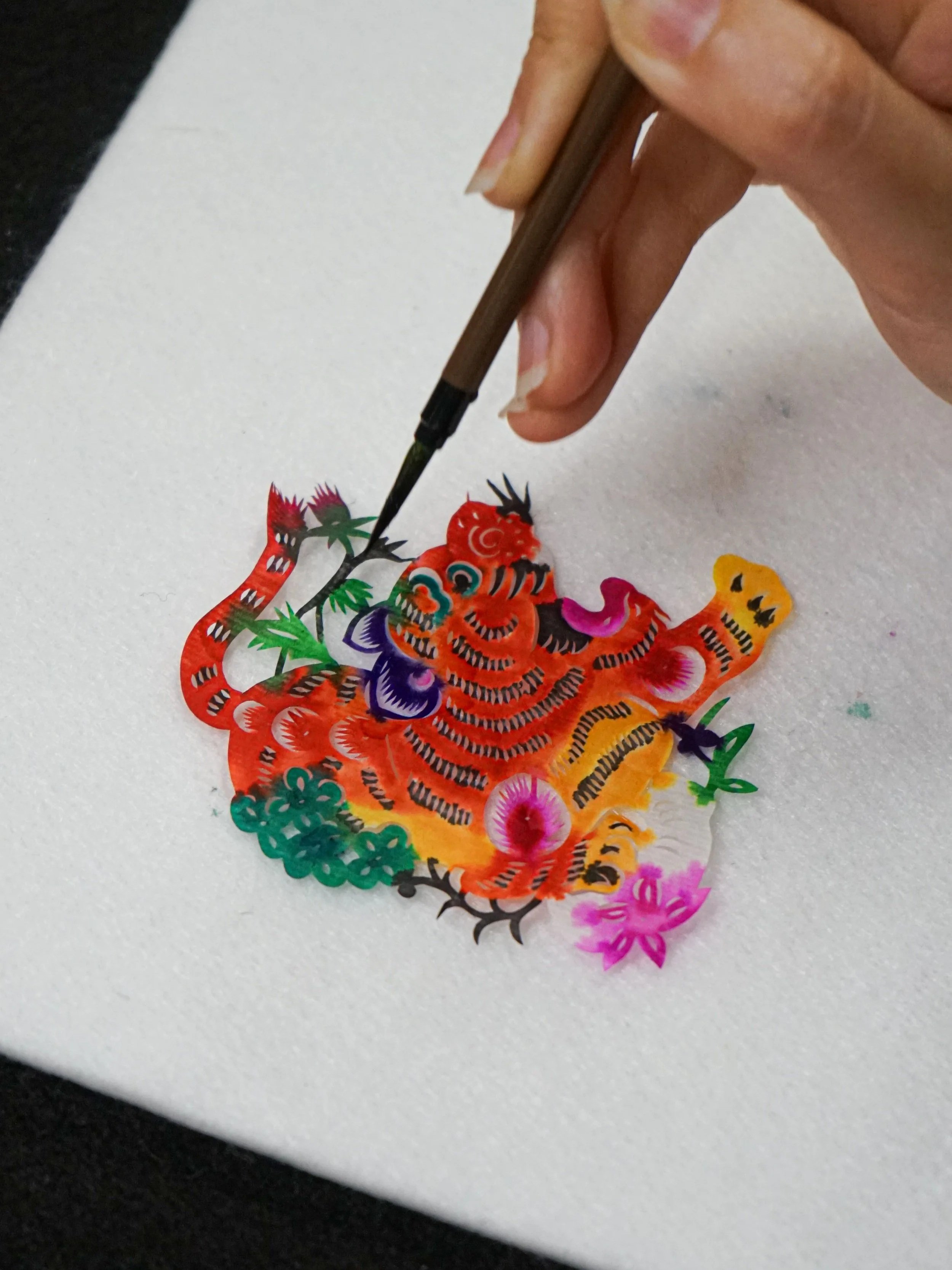 Yuxian+paper-cut+painting3.jpg
