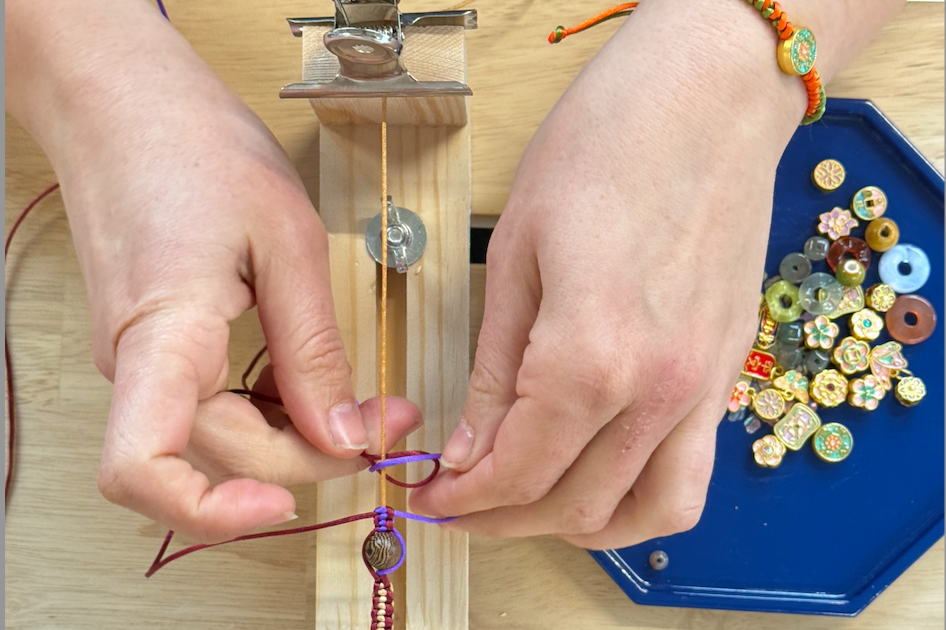 bracelet+making2.png